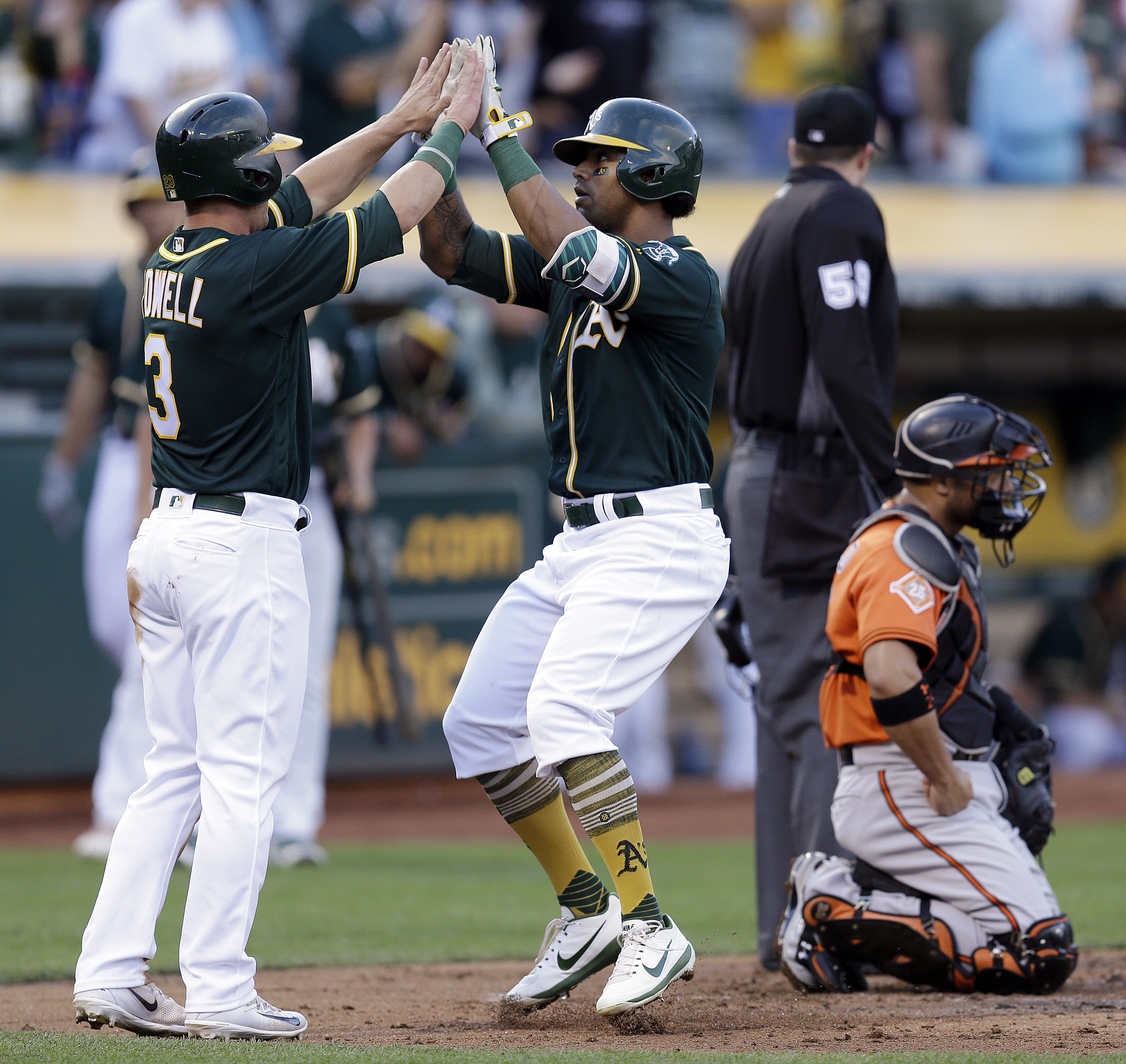 Tim Beckham's 4 hits highlight night as Orioles pound A's