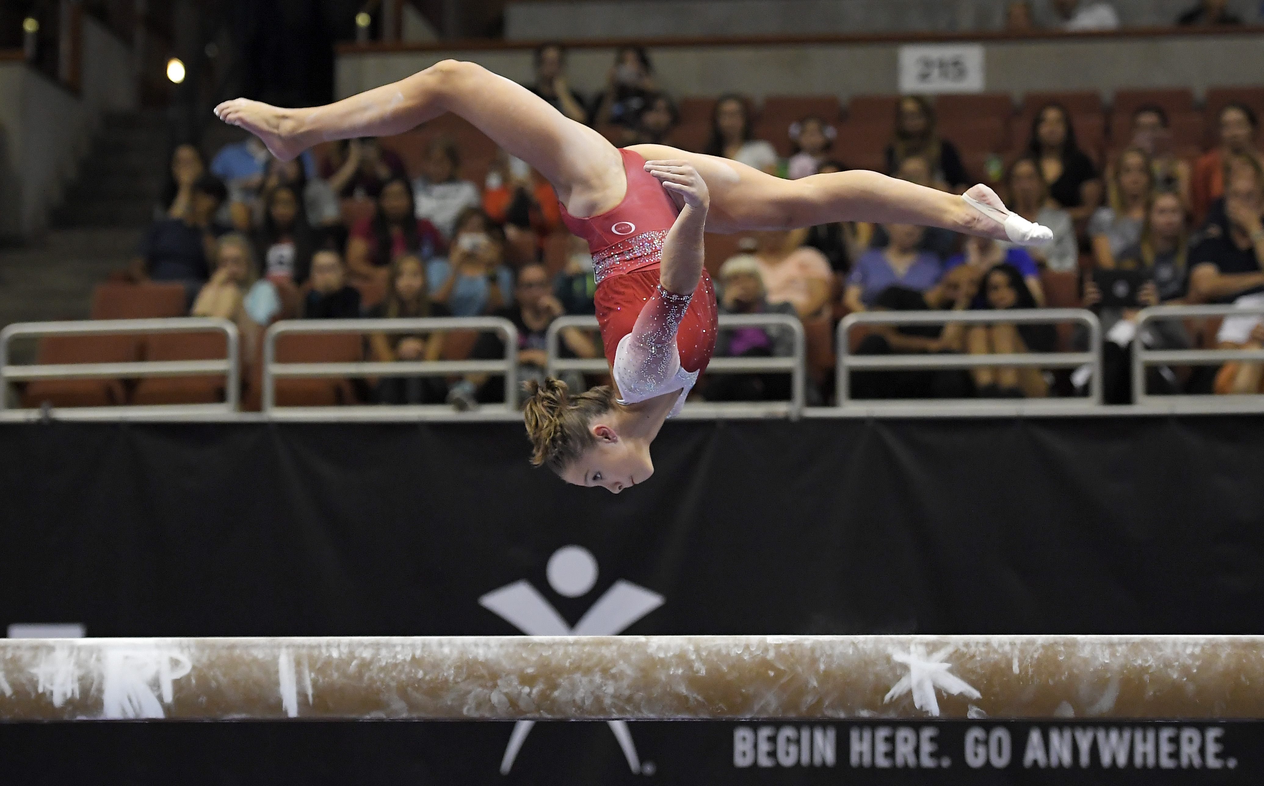 Ragan Smith vaults to lead at US gymnastics championships