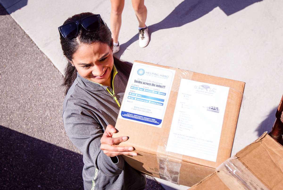 Aamina Khaleel loads supplies into the trailer bound for Jordan in Riverdale on Saturday, Aug. 19, 2017. (Photo: Adam Fondren, Deseret News)