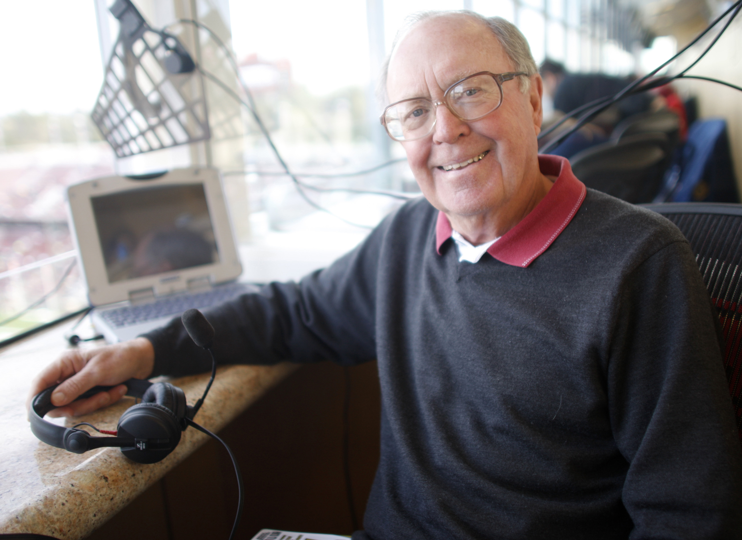 longtime Stanford sports announcer Bob Murphy dies