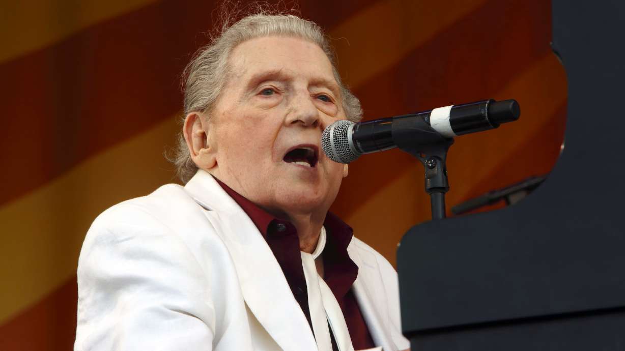 Jerry Lee Lewis doesn't get Country Music Hall of Fame snub