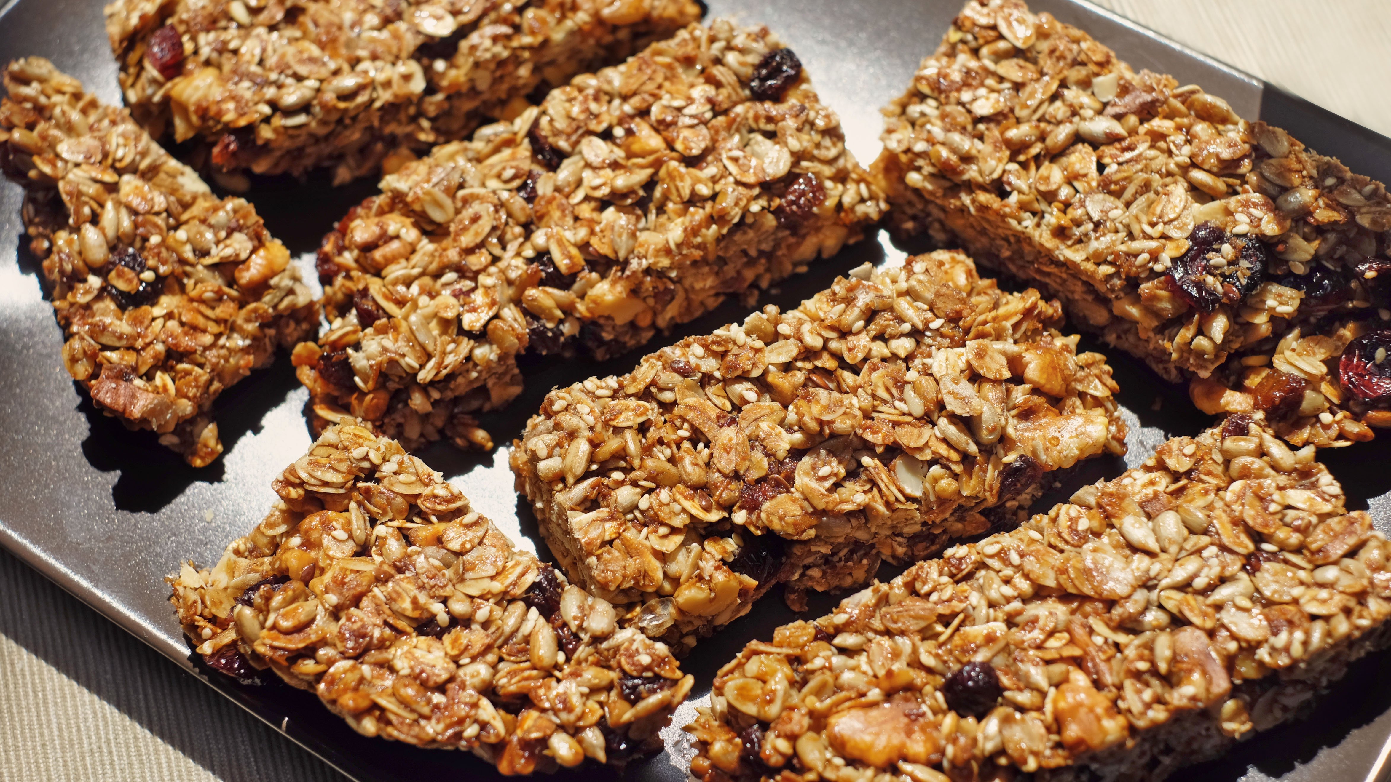 There are some snacks that while they might seem healthy, actually aren't. Granola bars can fit in this category.