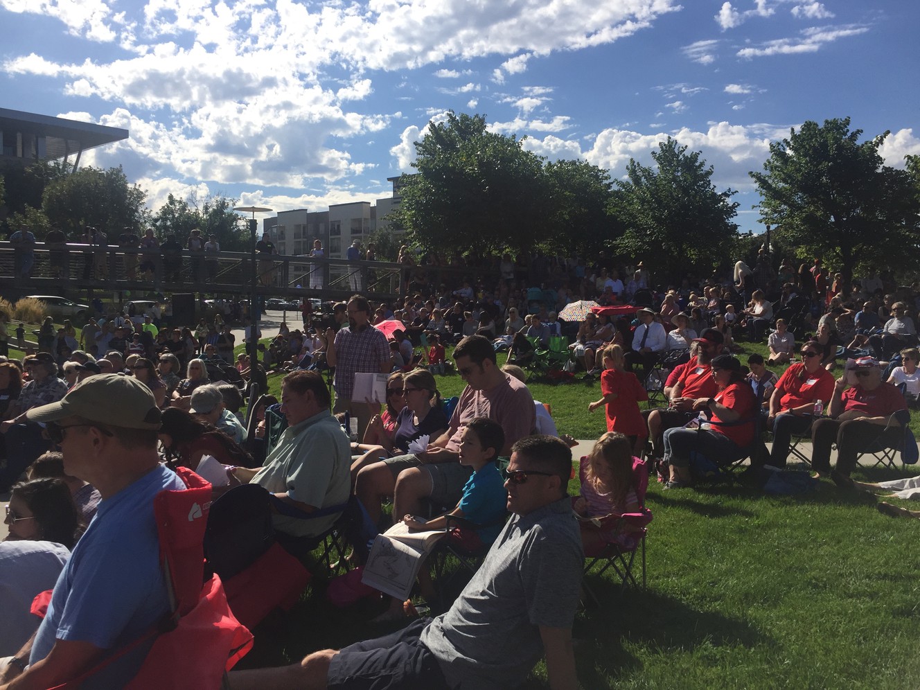 Hundreds gather on the lawn near the Celebration of Life Monument at 500 South and 300 East on Saturday, Aug. 26, 2017, for a ceremony to commemorate those who provided organ, eye and tissue donations in the last year. (Photo: Wendy Leonard, Deseret News)