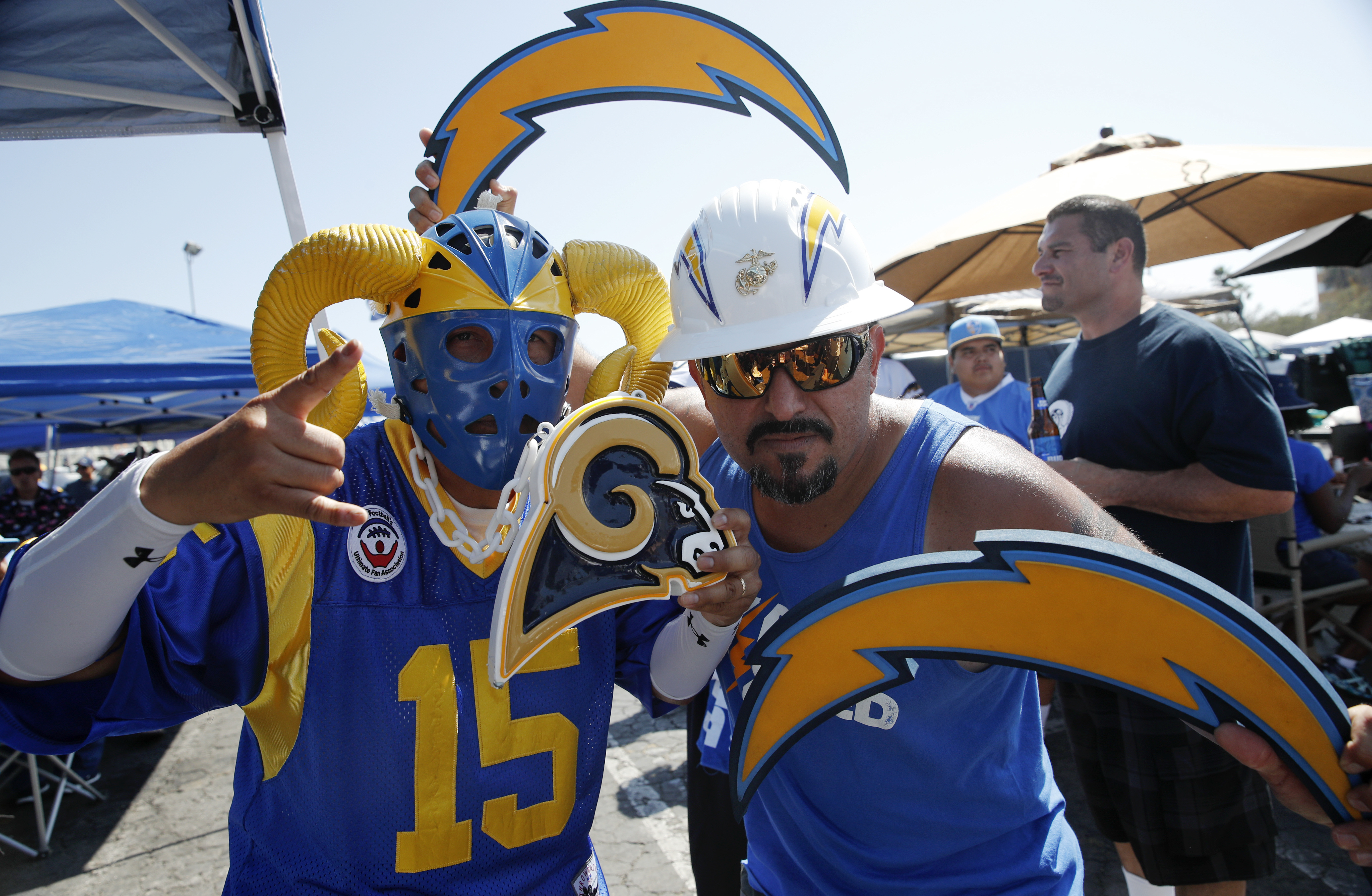 Rivers, Bosa look sharp as Chargers beat Rams in LA battle