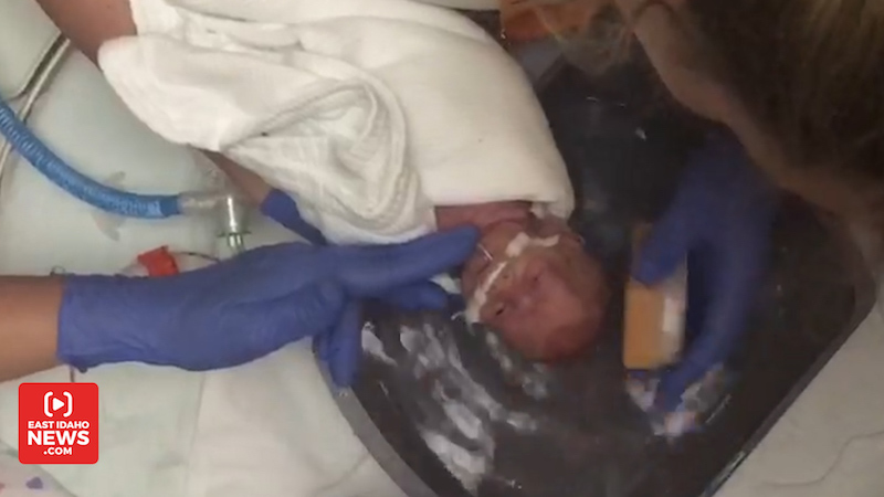 Baby Kaio receives his first bath. (Photo: Courtesy Doxey family)