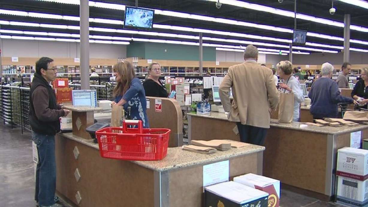 Checks won't be accepted at state liquor stores after Sept. 30