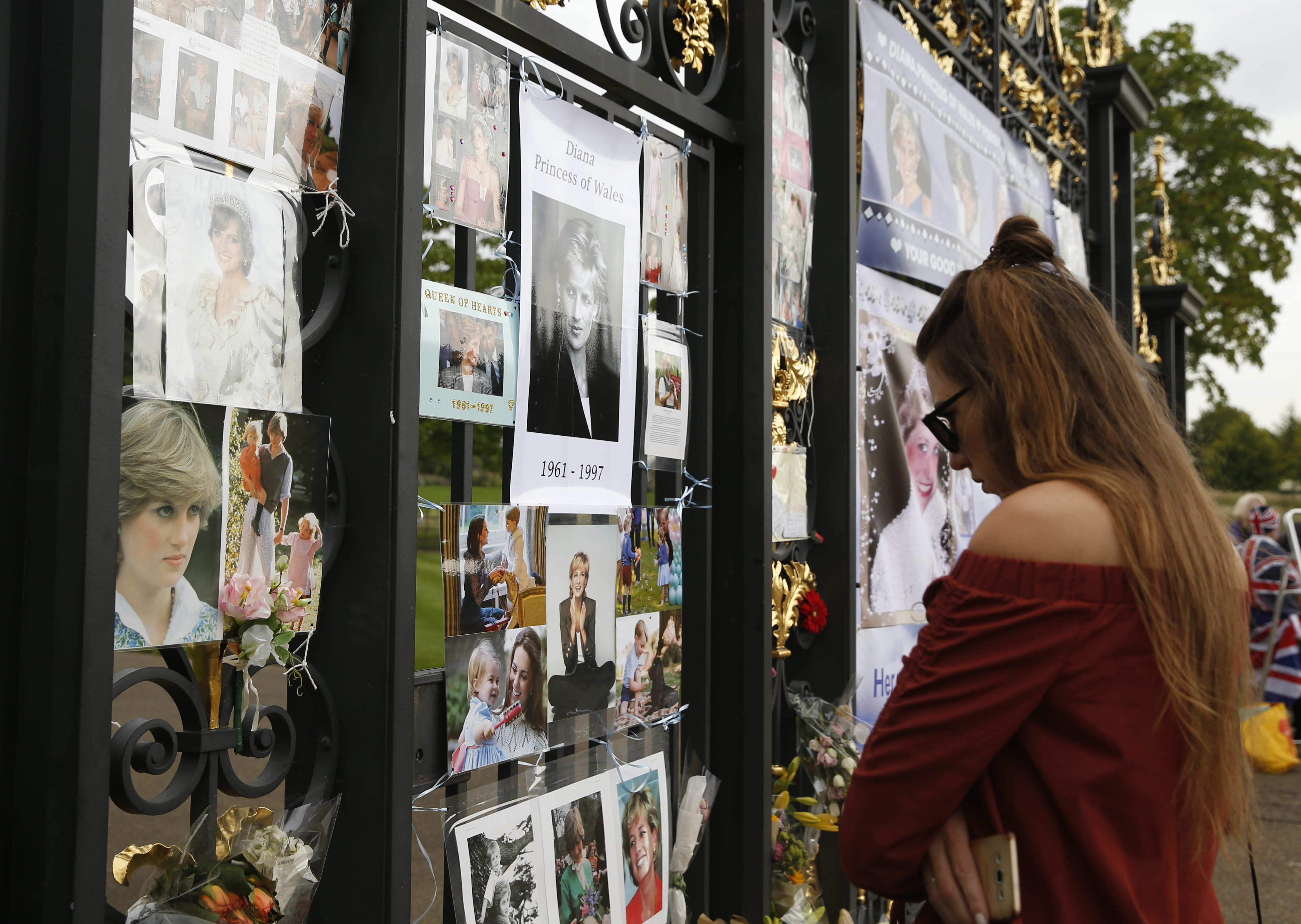 Diana's tragic death spawned web of conspiracy theories