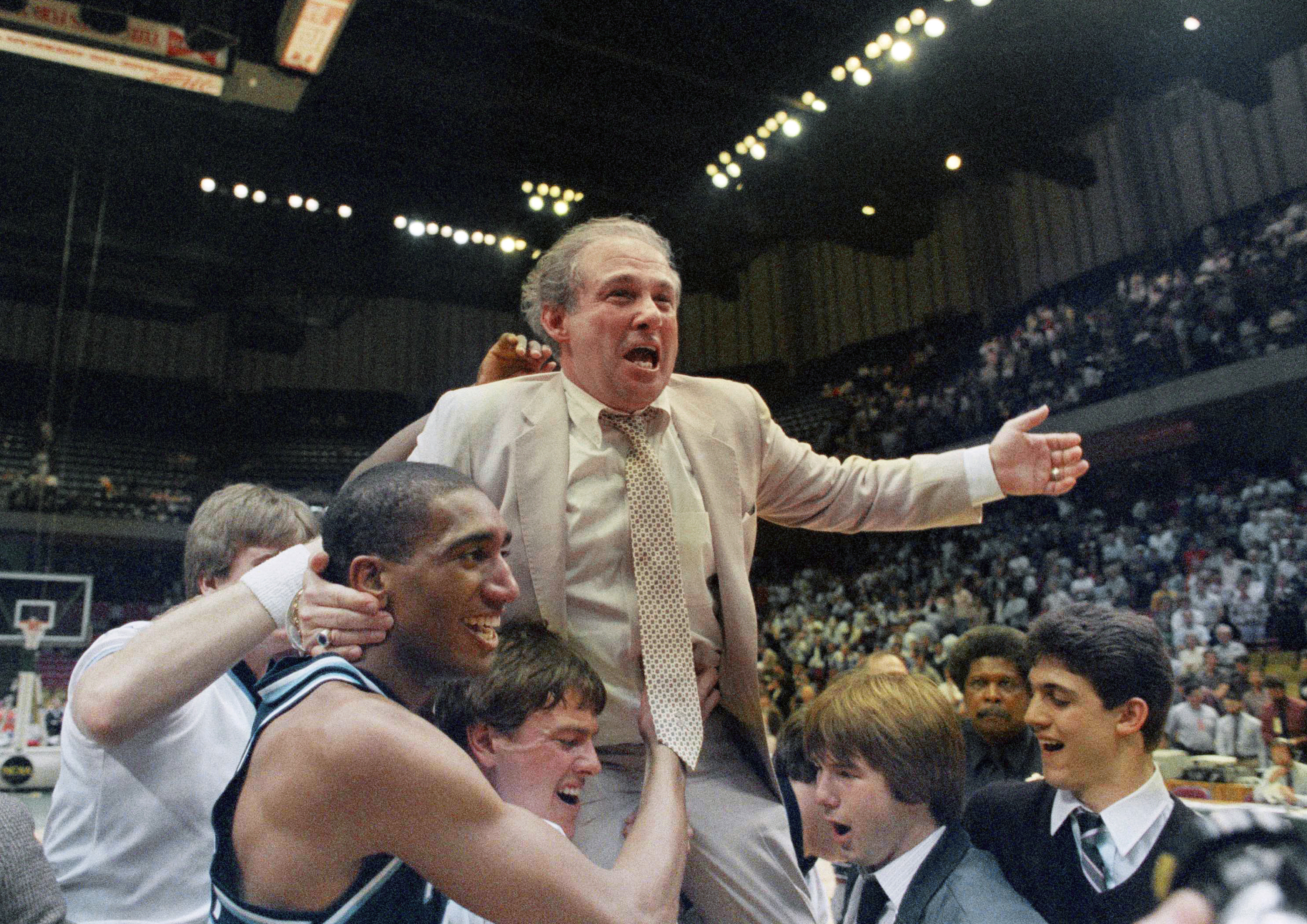 Rollie Massimino, who led Villanova to '85 NCAA title, dies