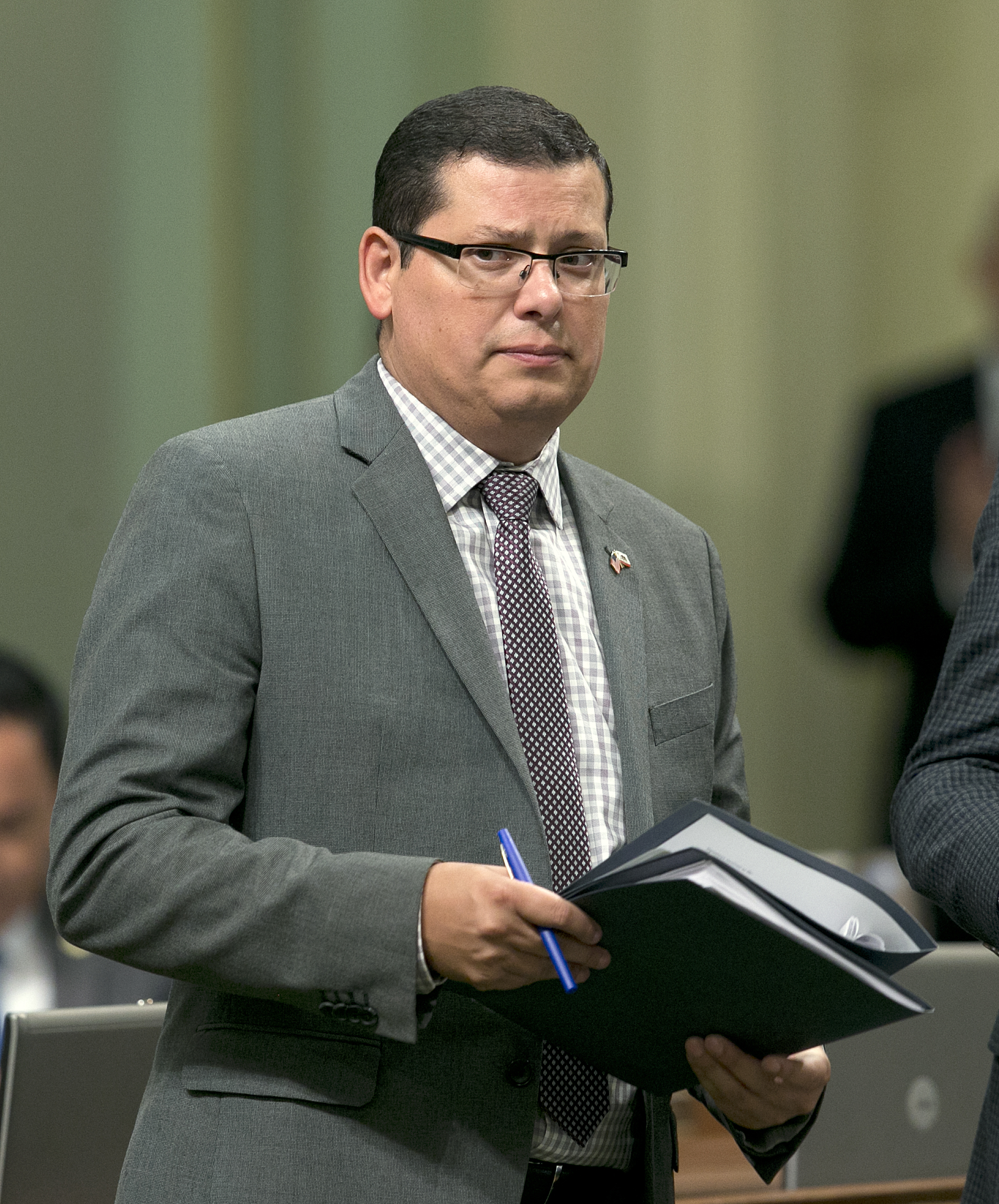 AP Exclusive: Taxpayer-funded mail aids California lawmakers