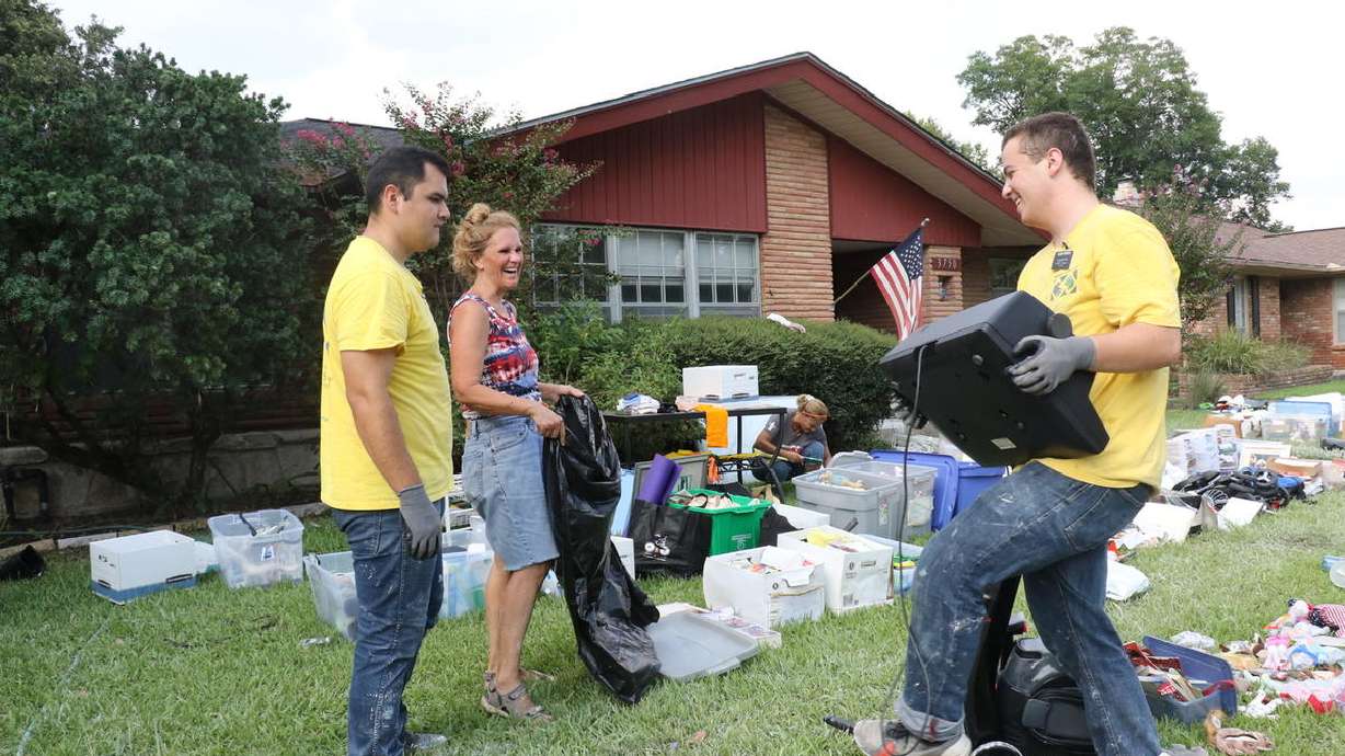 Mormon missionaries muck homes, deliver hope following historic Texas floods