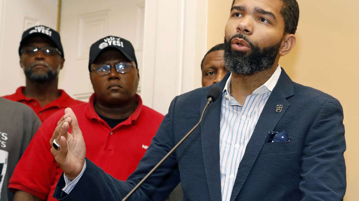 Trump resistance groups look beyond Washington for victories