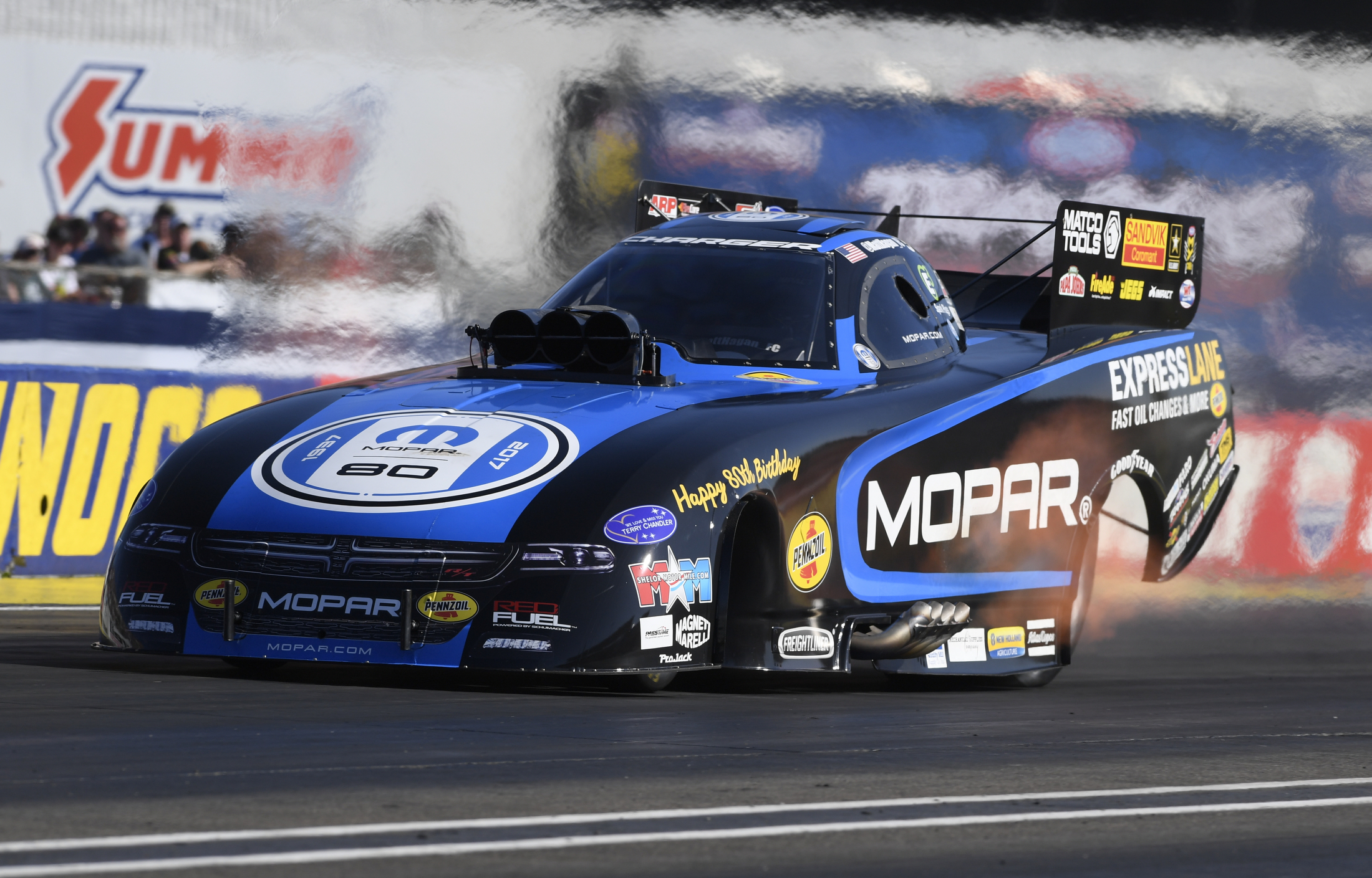Jack Beckman wins Funny Car NHRA Traxxas Nitro Shootout