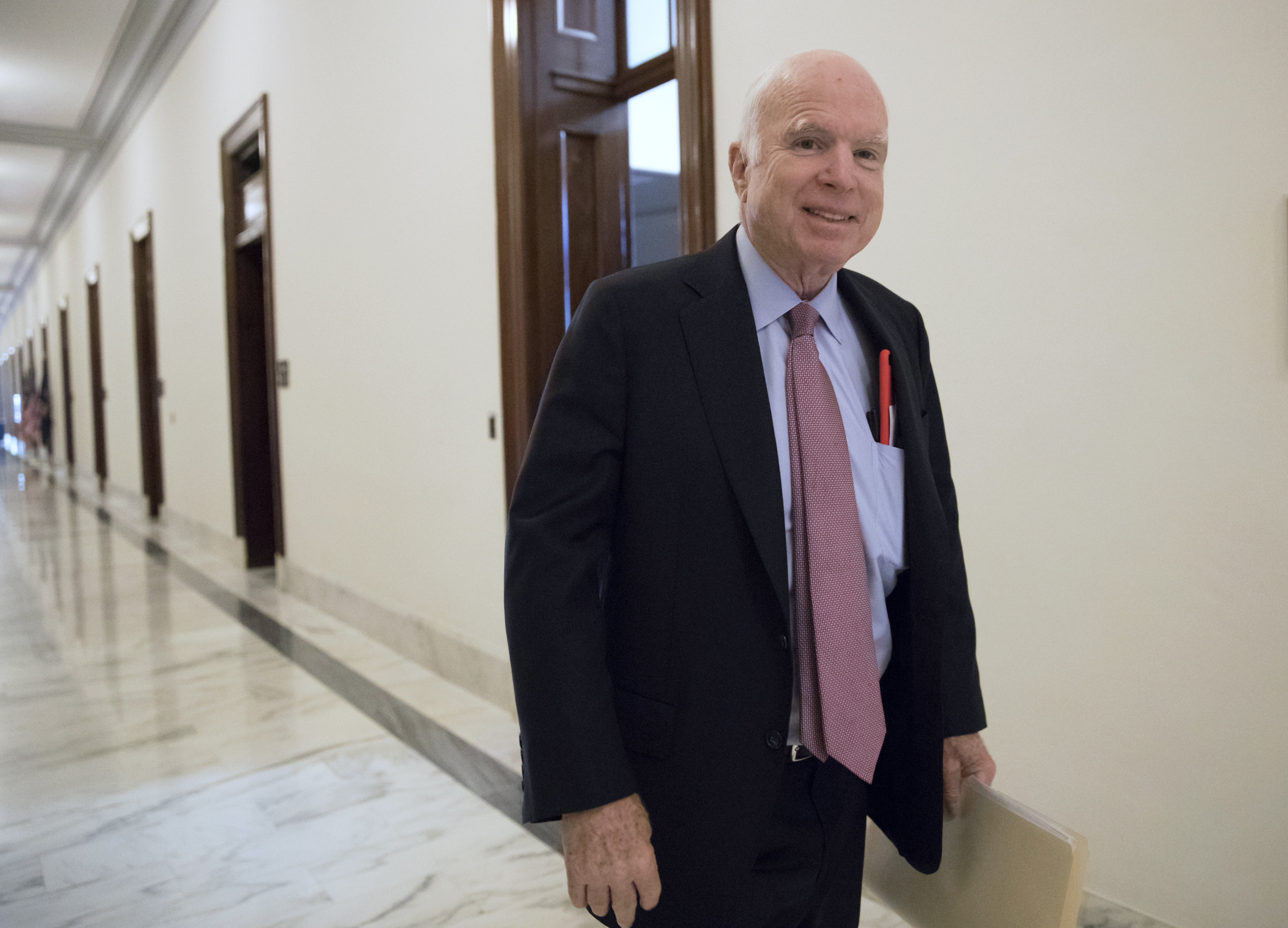 John McCain, battling brain cancer, returns to Senate