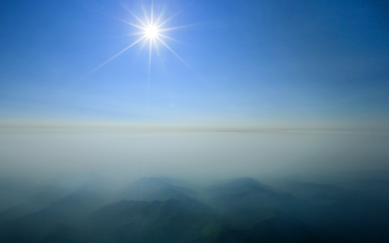Smoke engulfs the Wasatch Front on Wednesday, Sept. 6, 2017, as the Western states endure an active fire season. (Photo: Scott G Winterton, Deseret News)