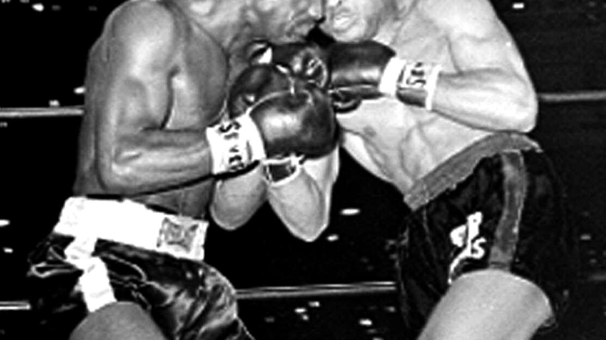 Sugar Ramos, champion shadowed by 2 ring deaths, dies at 75