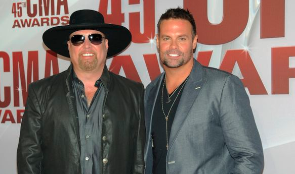 Troy Gentry of Montgomery Gentry dies in helicopter crash