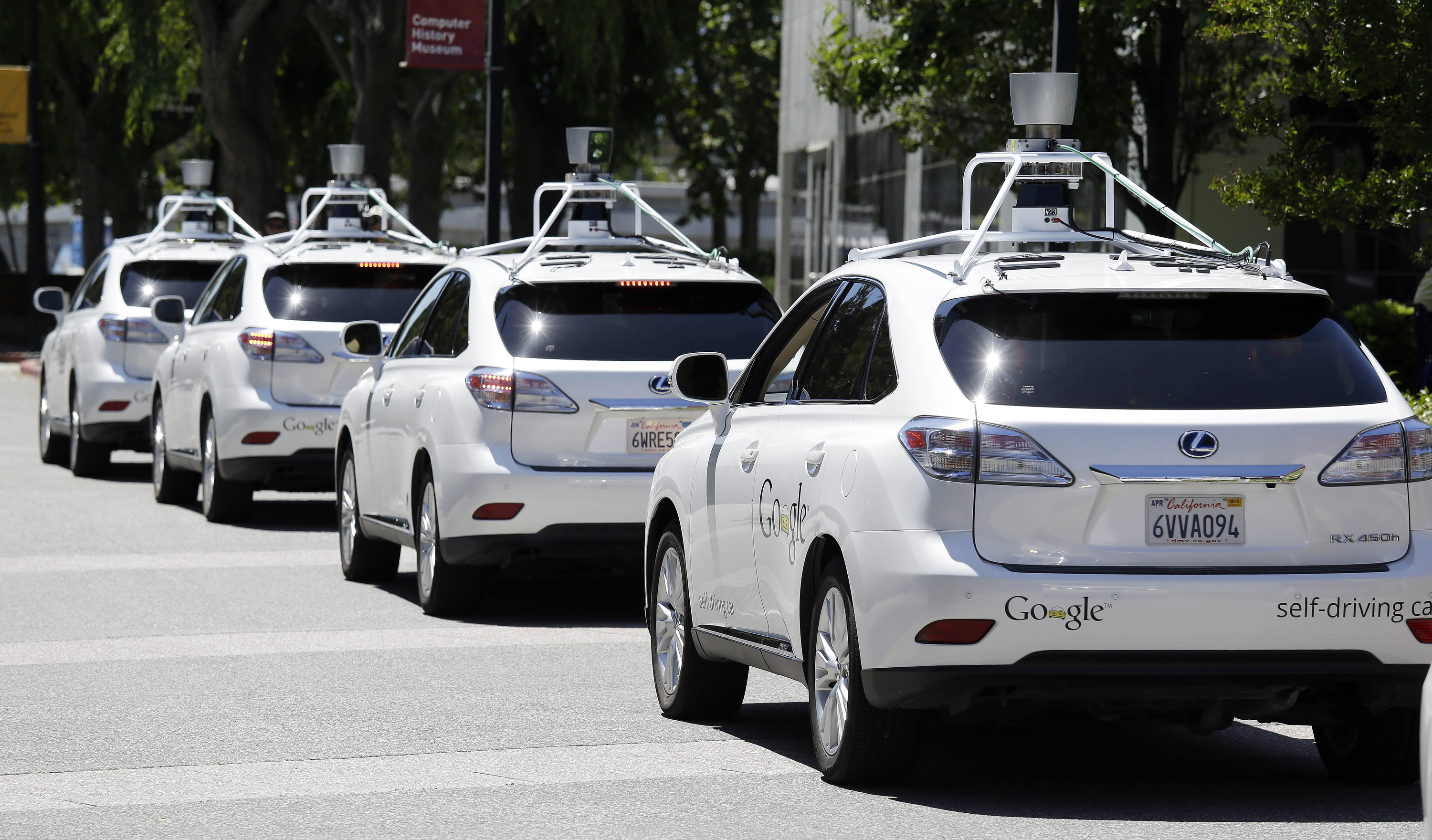 US updates self-driving car guidelines as more hit the road