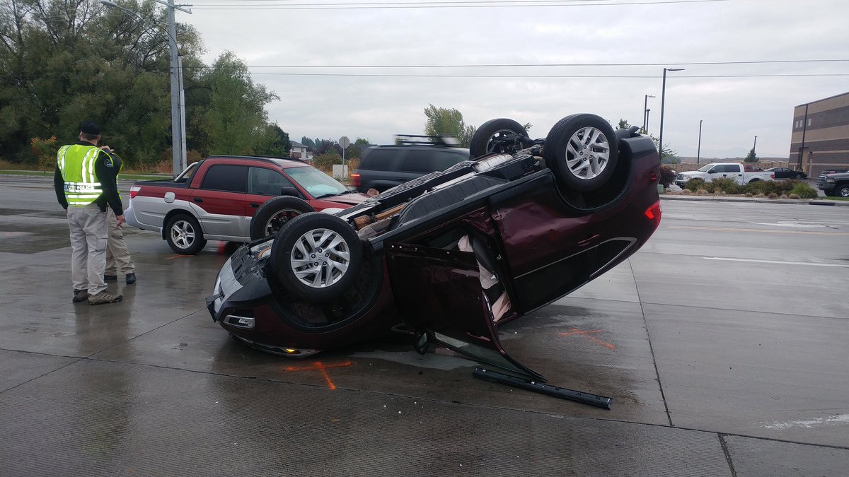 Elderly man dies after crash in Logan 