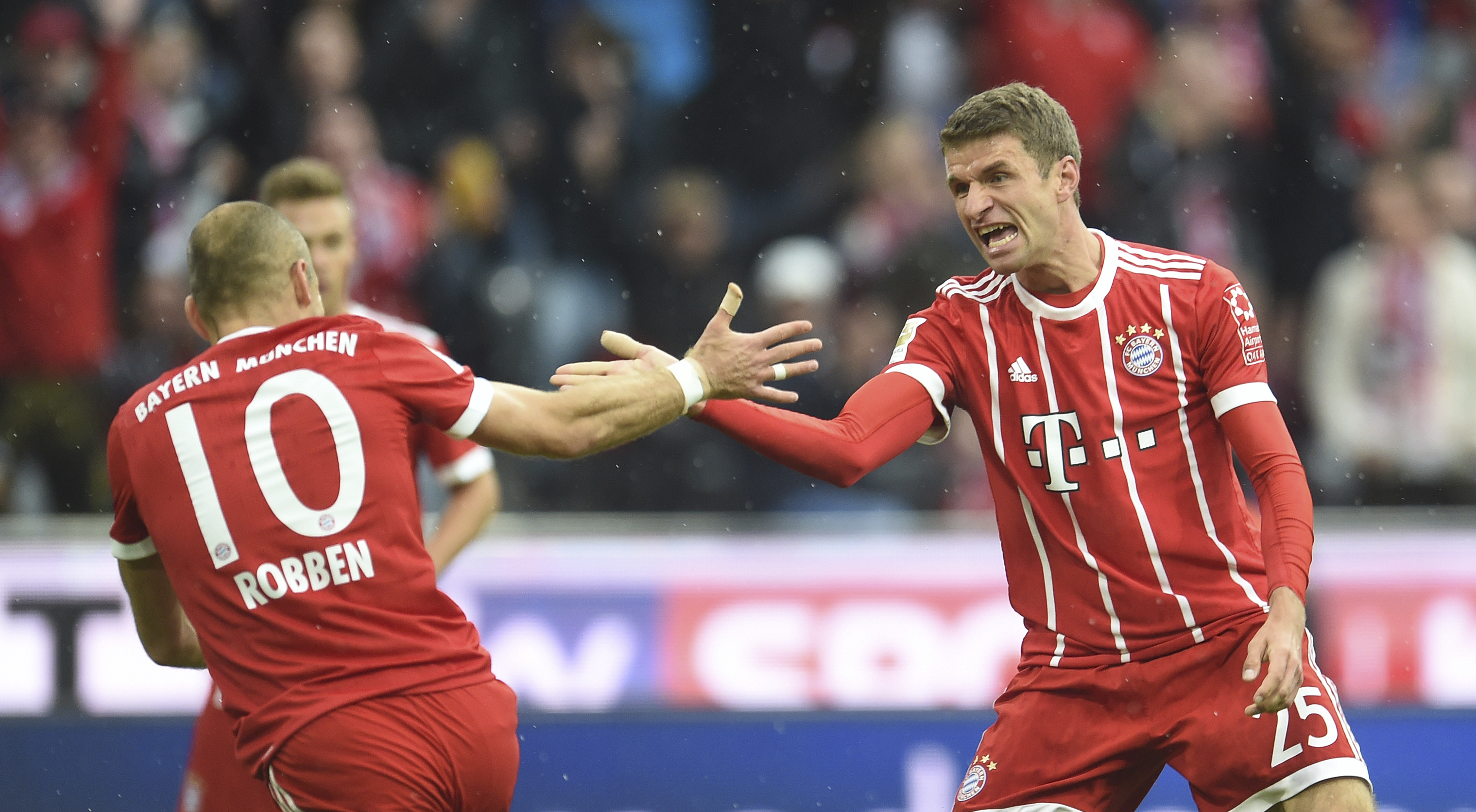 Bayern routs Mainz 4-0 to start Oktoberfest celebrations
