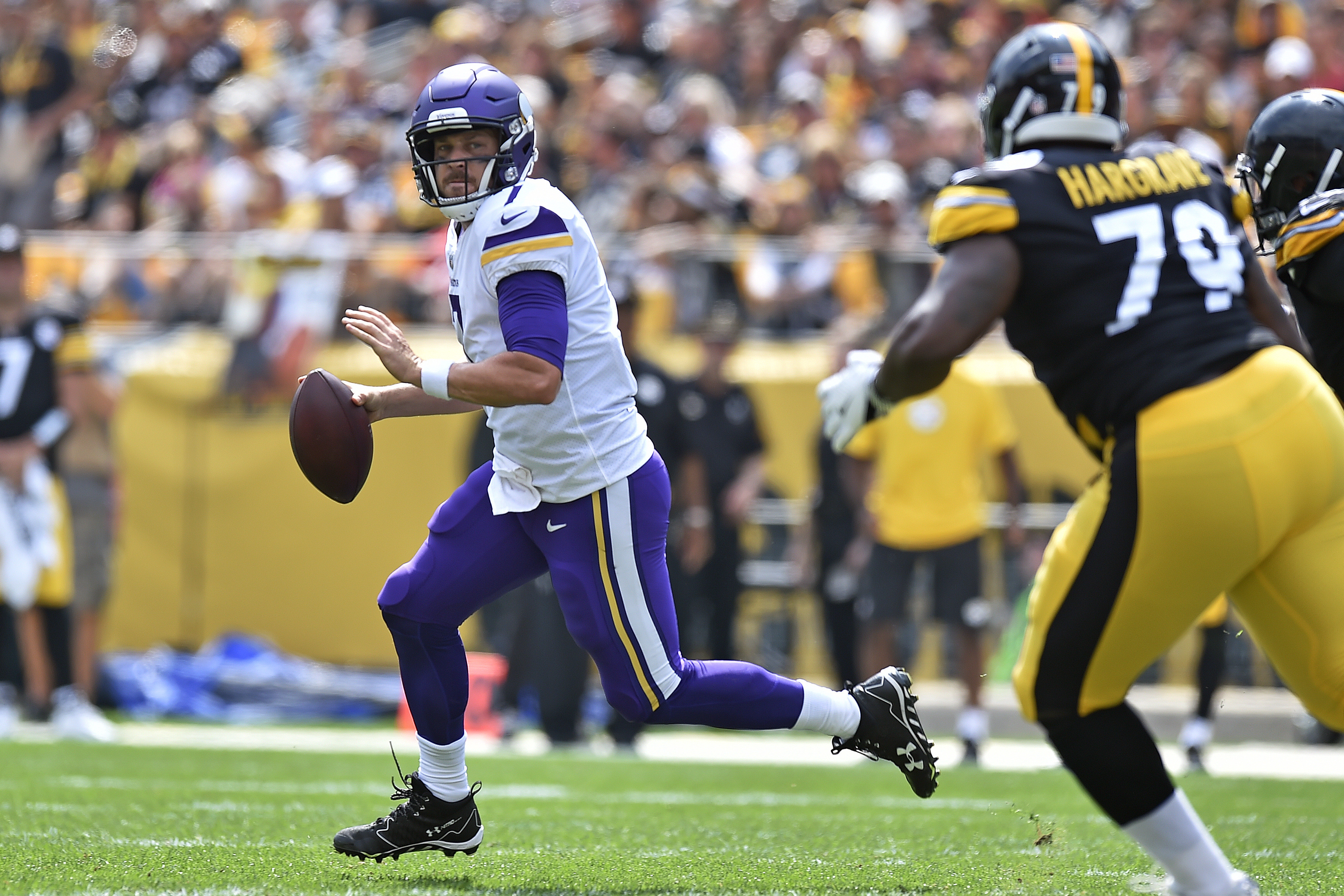 Sam Bradford's knee 'better' but unclear when he'll return