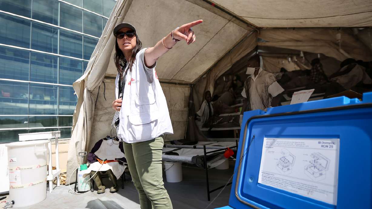 Humanitarian workers demonstrate struggles, dilemmas faced by refugees