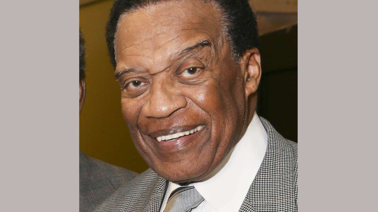 Bernie Casey, pro football player turned actor, dies