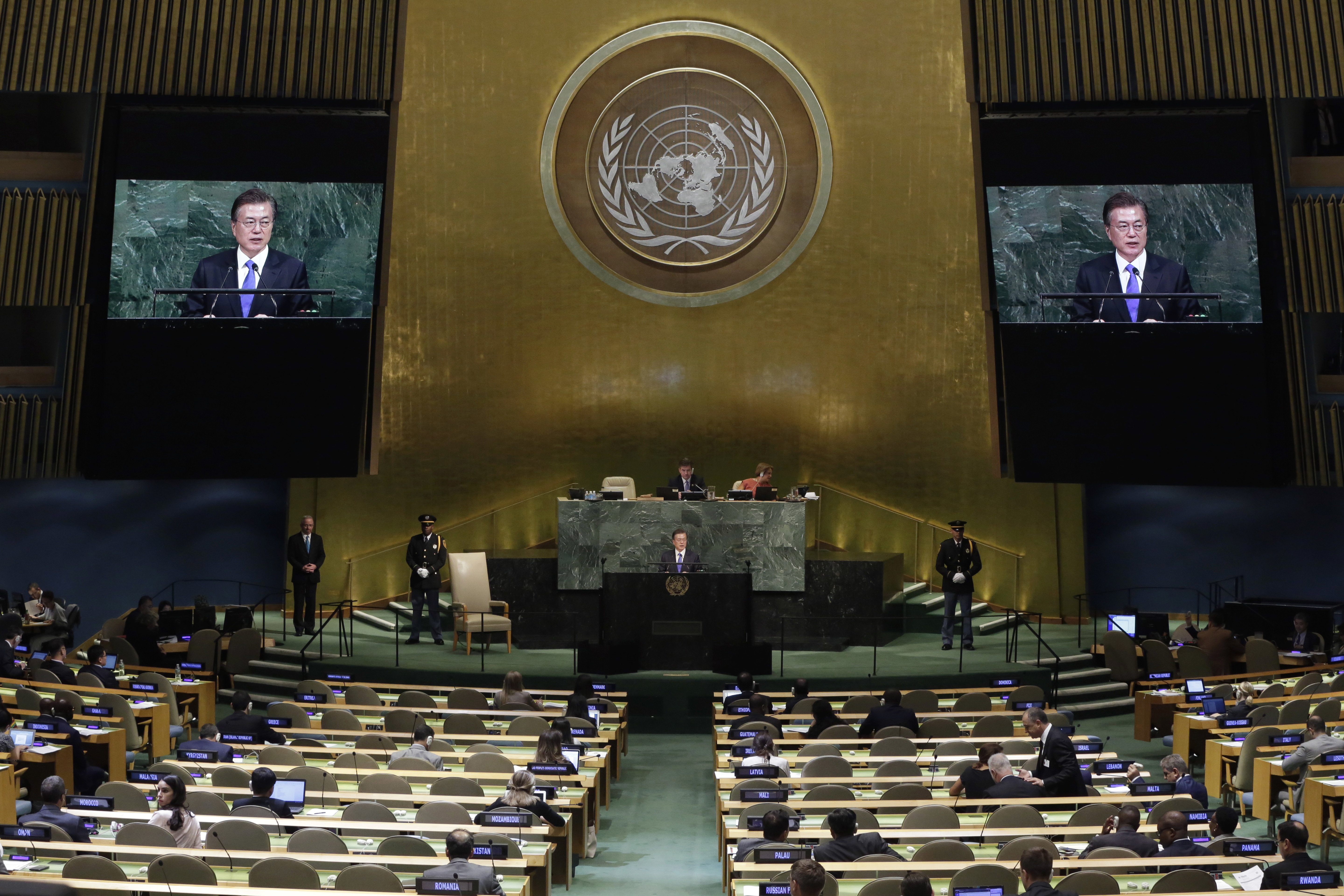 Canadian leader spotlights his own nation's injustices at UN