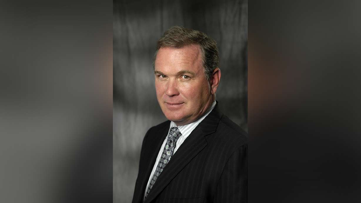 Indicted ex-UTA board member wants judge, not jury, to decide his fate