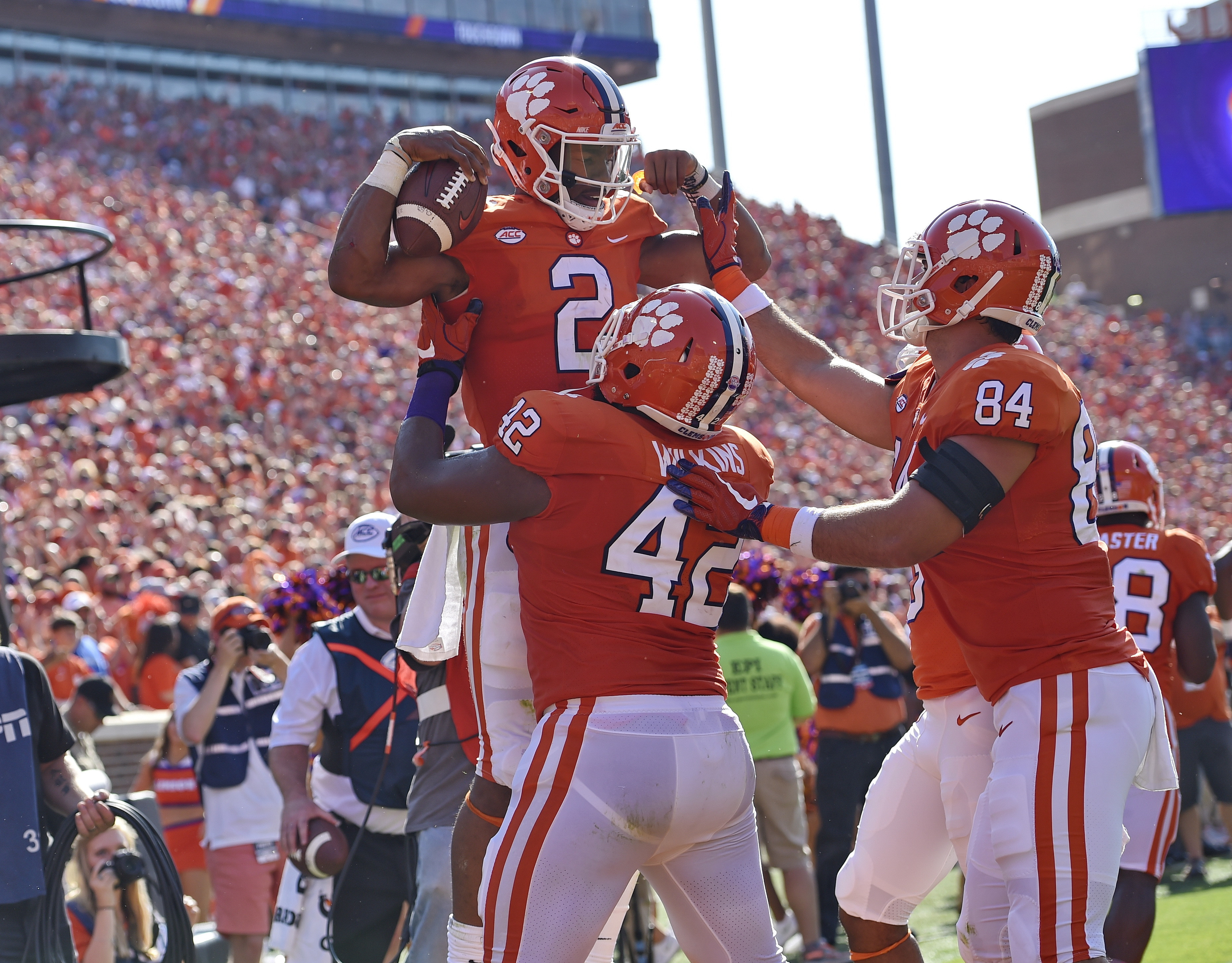 No. 2 Clemson pulls away in 4th quarter to beat BC 34-7