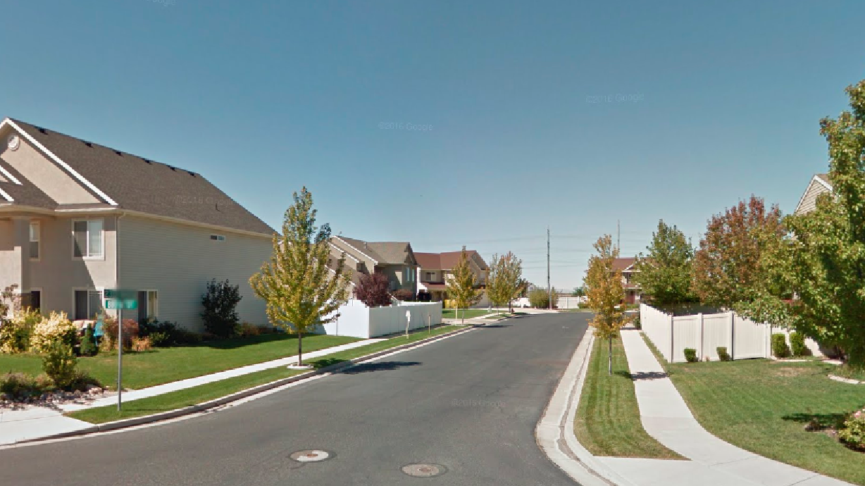 Over a dozen Davis County homes evacuated due to gas leak
