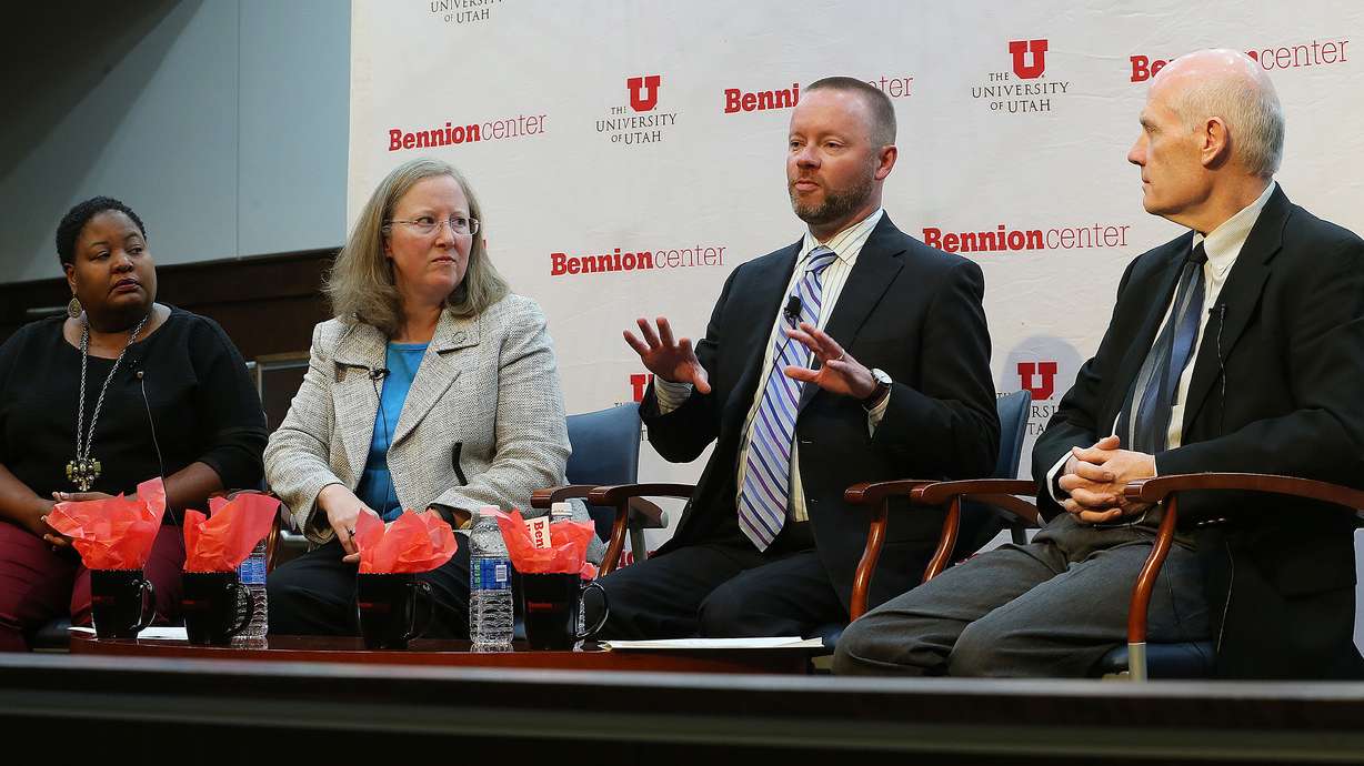 U. officials chat with students before this week's Ben Shapiro speech