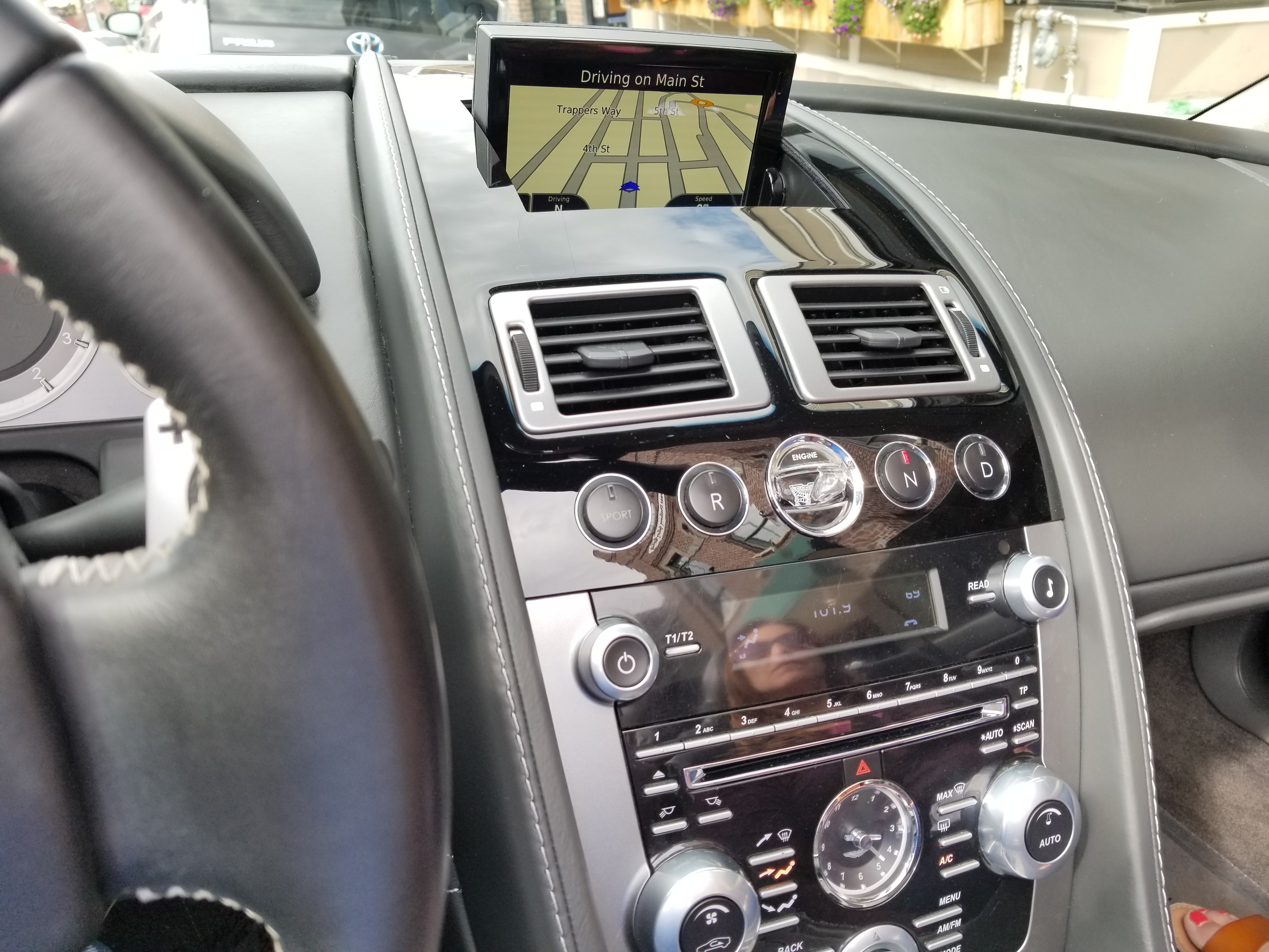 Review: An afternoon with the 2012 Aston Martin Vantage S Roadster