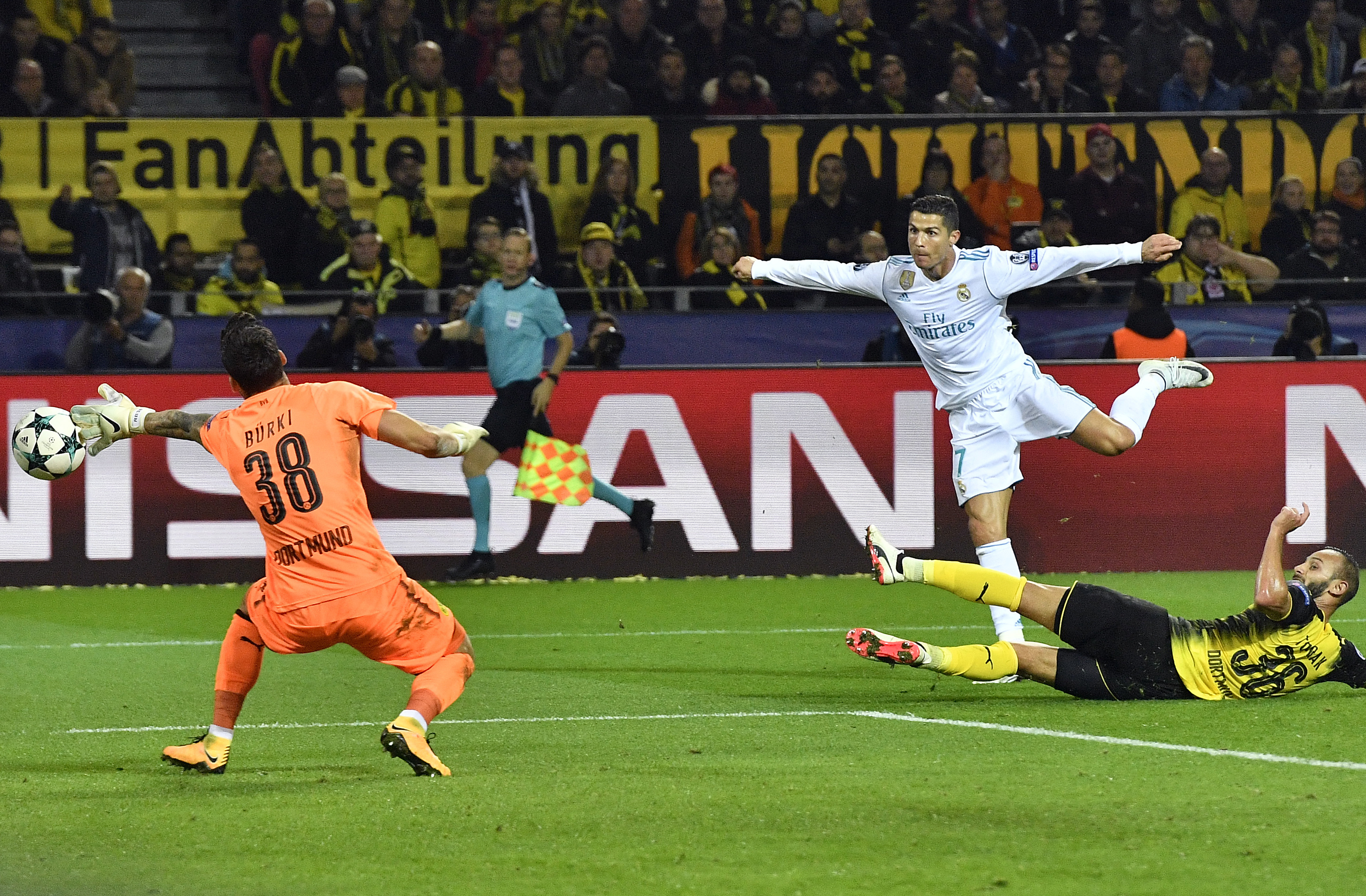 Ronaldo scores 2 as Real Madrid wins 3-1 at Dortmund