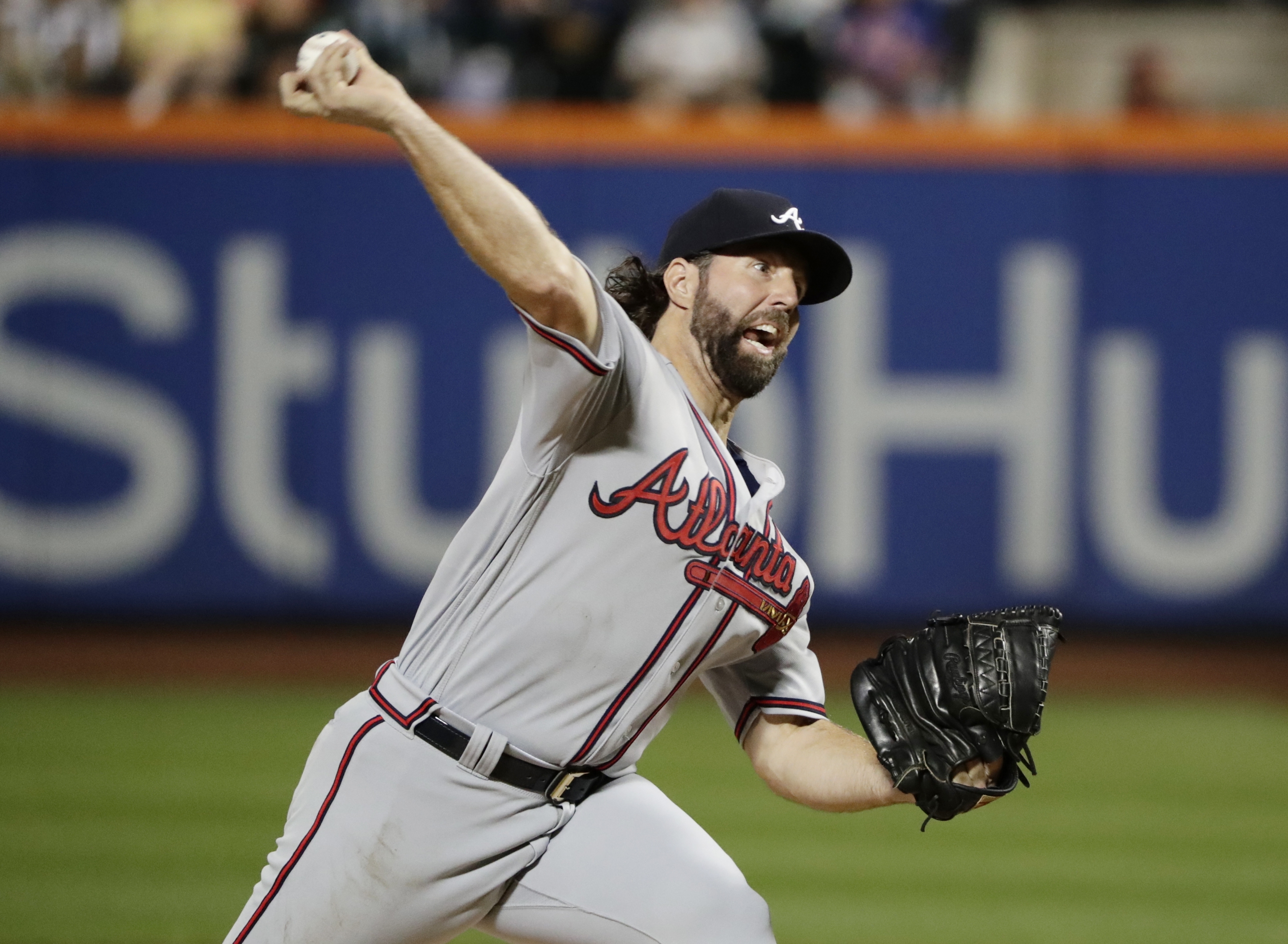 Mets rally past Braves 4-3 on Taijeron's single in 9th