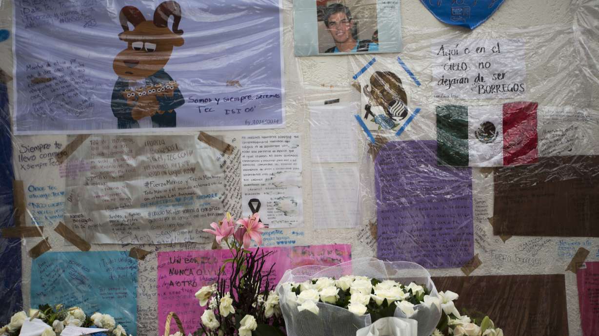 Memorials spring up at Mexico City's quake collapse sites