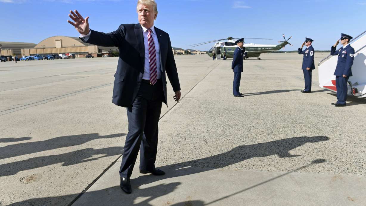 Trump puts NFL players on notice: Stand for national anthem