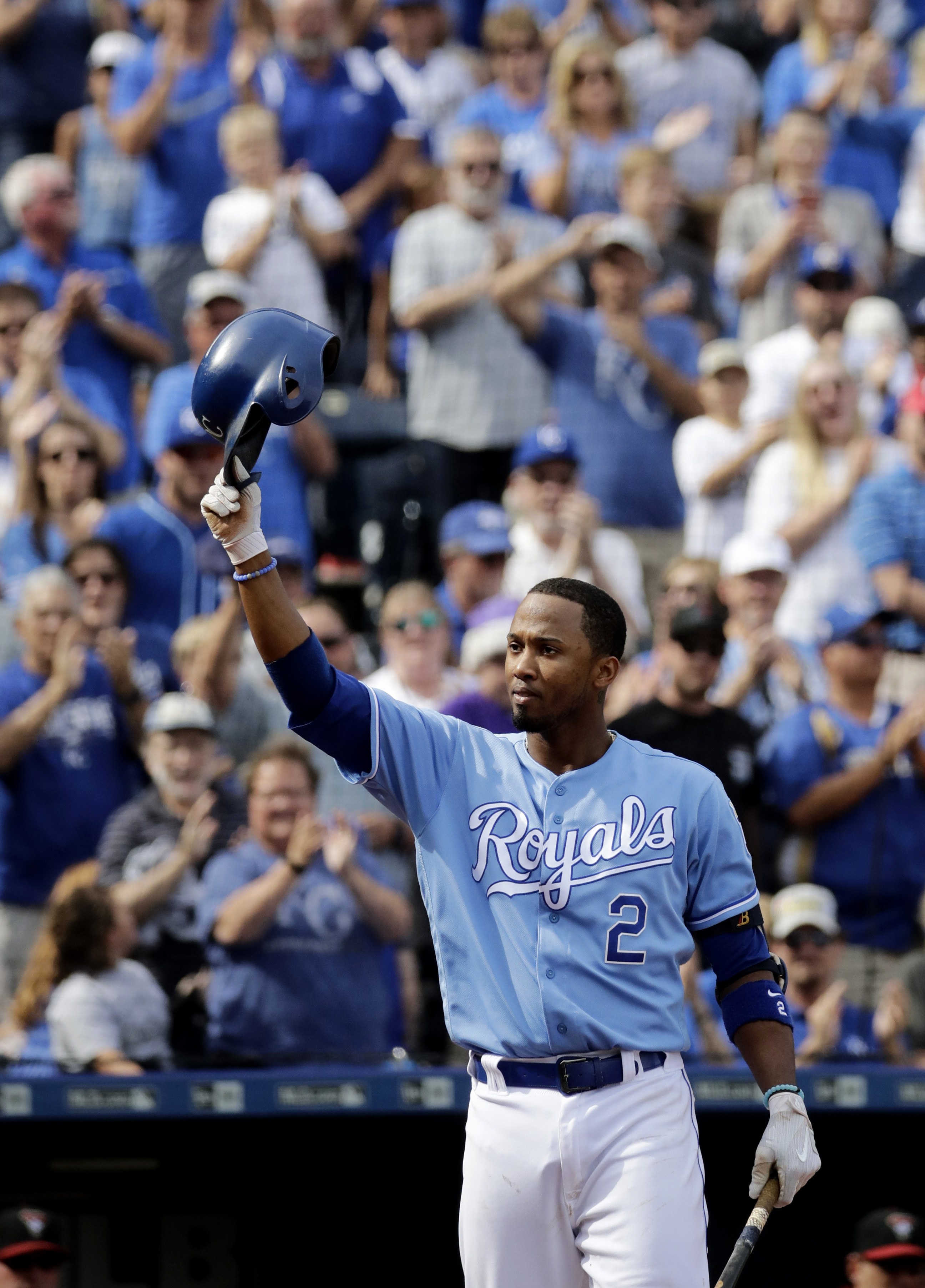 Royals' pending free agents make emotional exit together