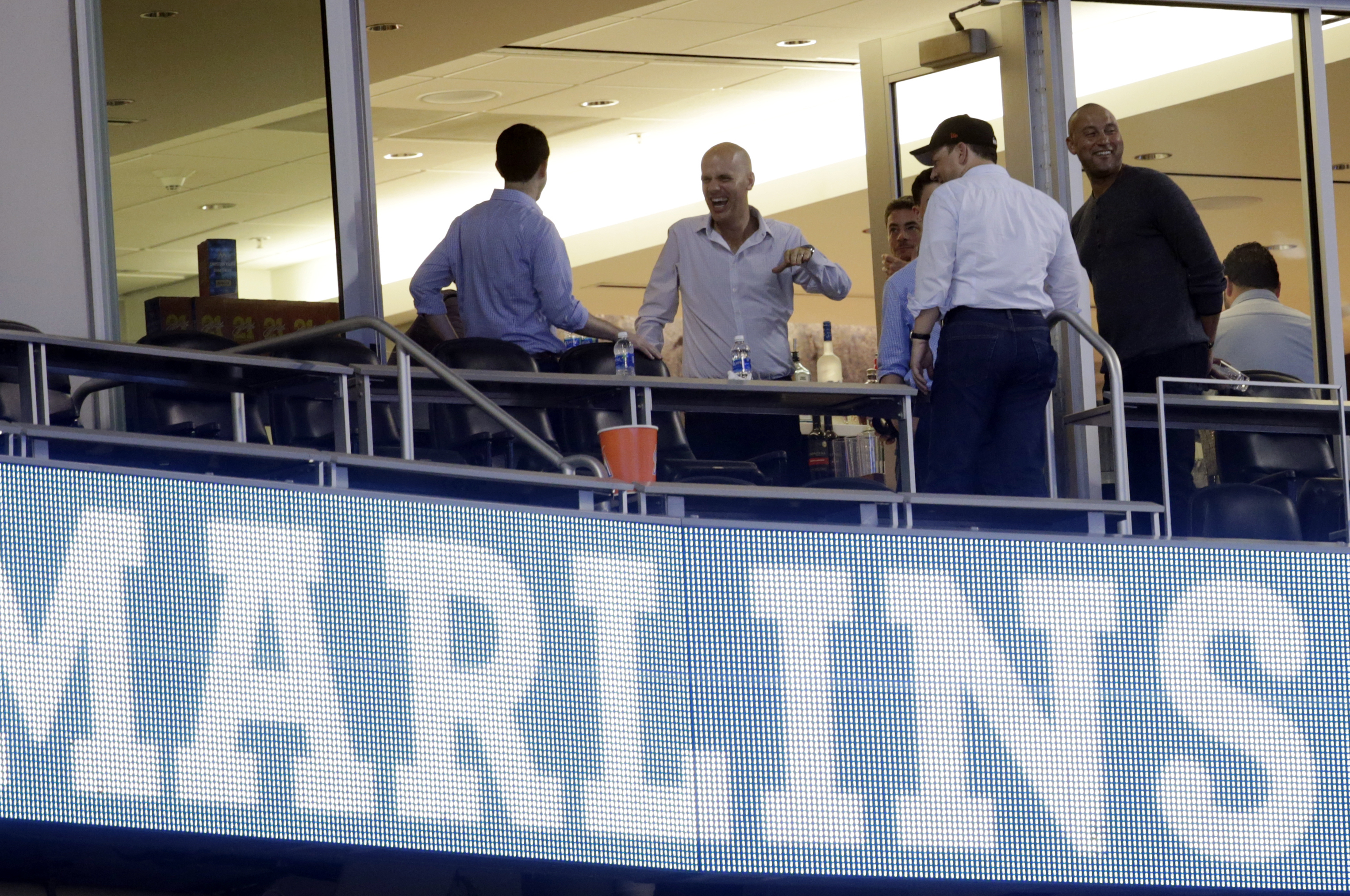 Derek Jeter's group closes on purchase of Miami Marlins