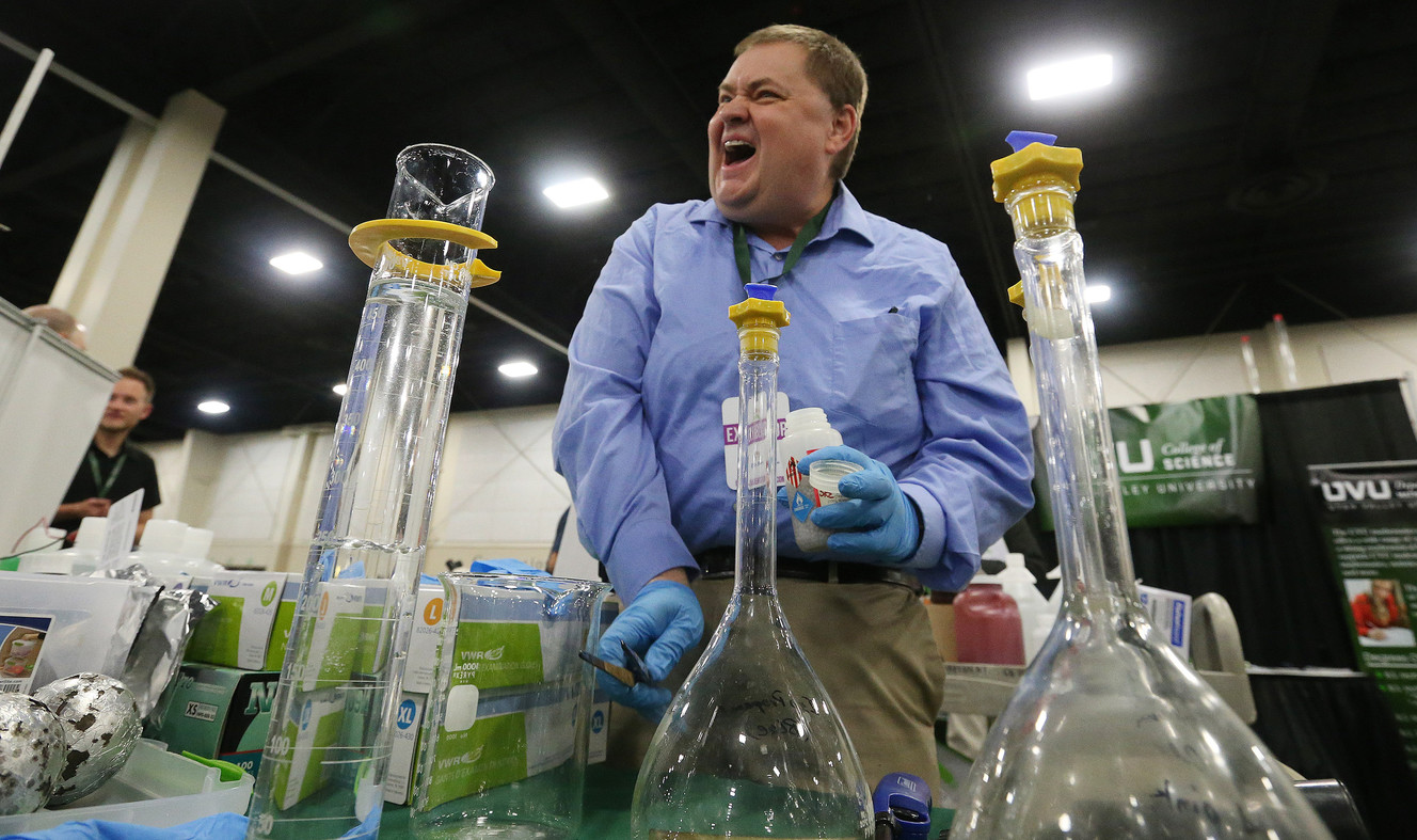 Thousands attend STEM expo to learn 'how it all works'