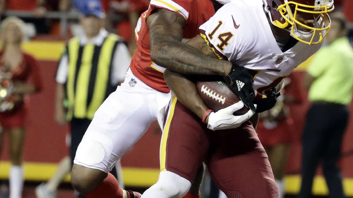 Chiefs' Reid denounces Peters' profanity directed at fans