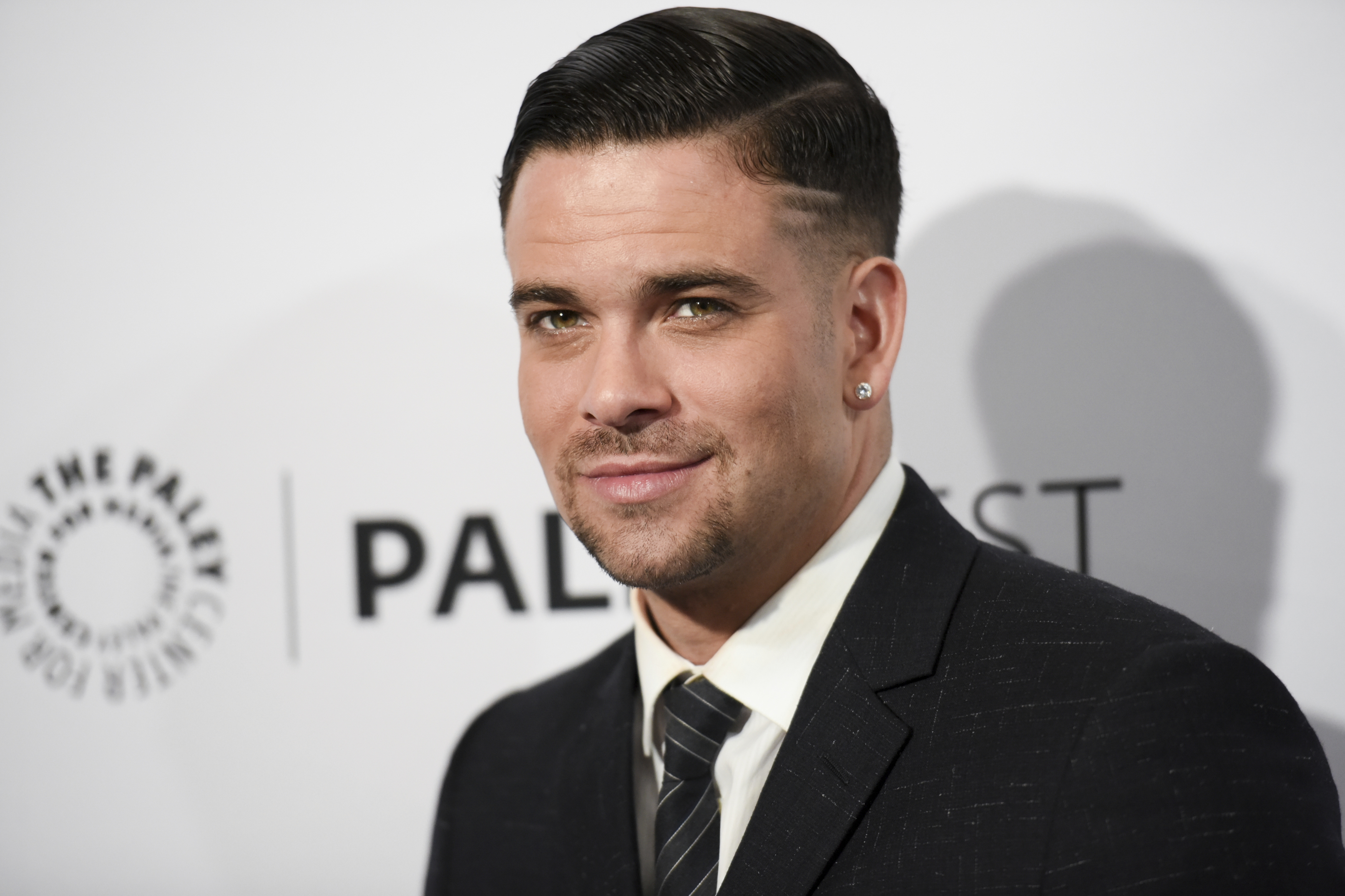 'Glee' actor Mark Salling admits to possessing child porn