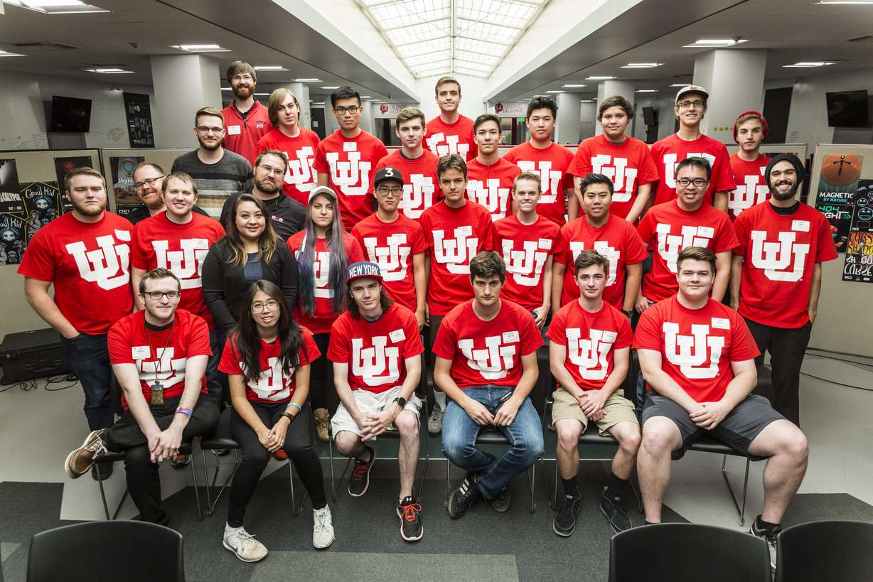 The U.'s esports team poses for a photo. (Photo: Courtesy of the University of Utah)