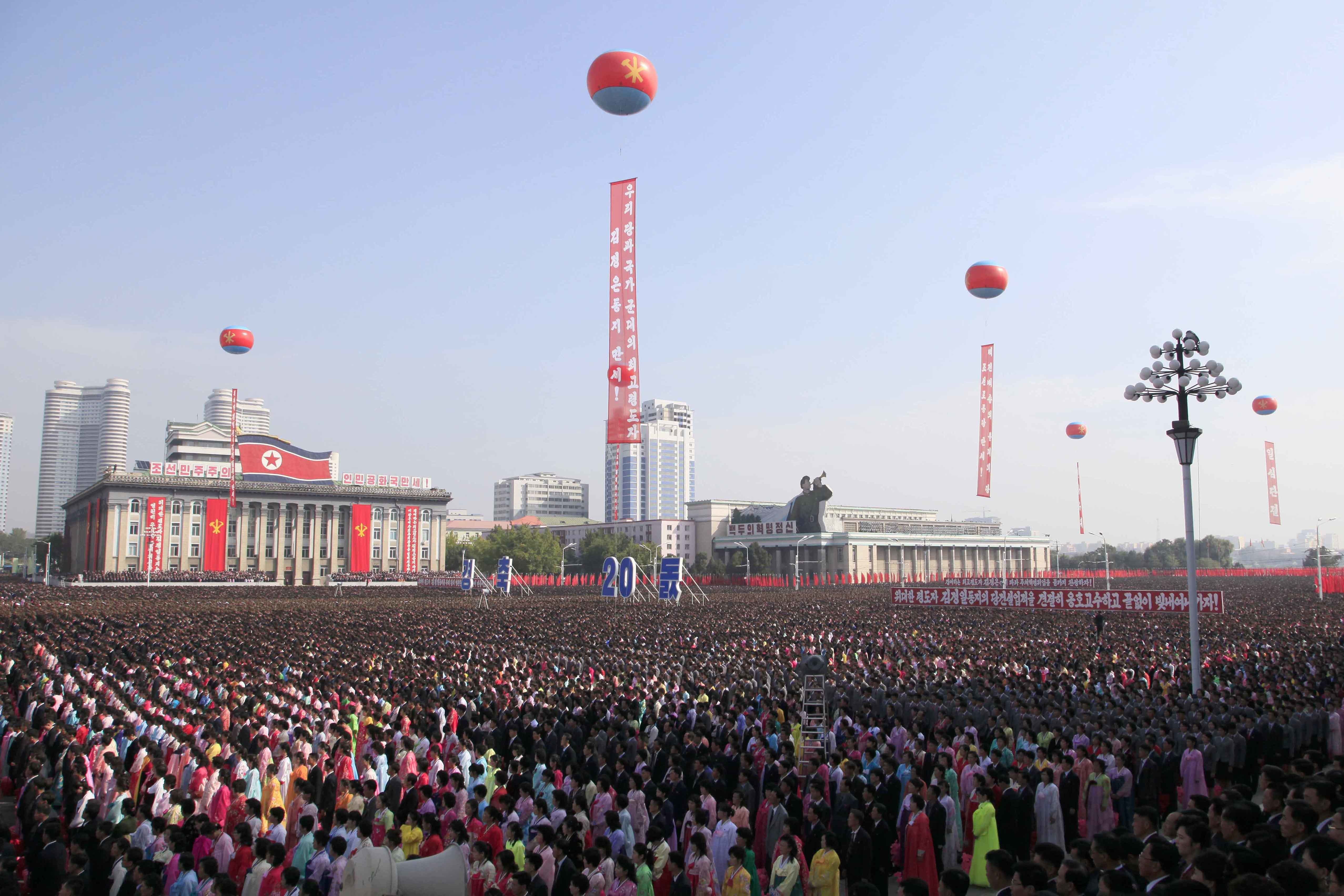 Aide: Trump still sees 'military options' with North Korea