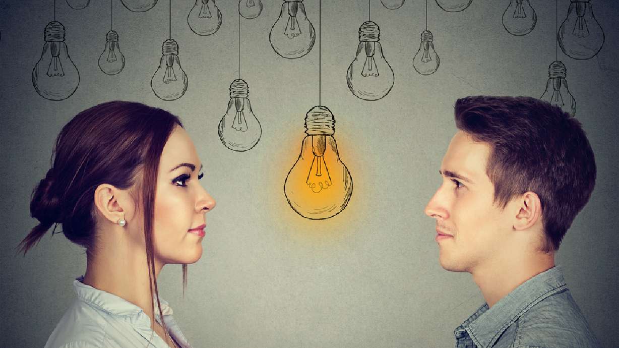 Men's and women's brains react differently when helping others, study says