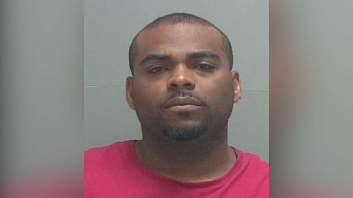 Salt Lake man charged with attacking Maverik clerk