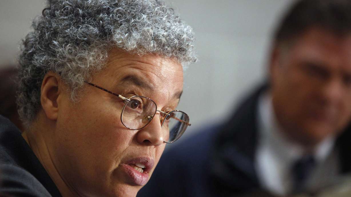 County officials vote to repeal Chicago-area soda tax