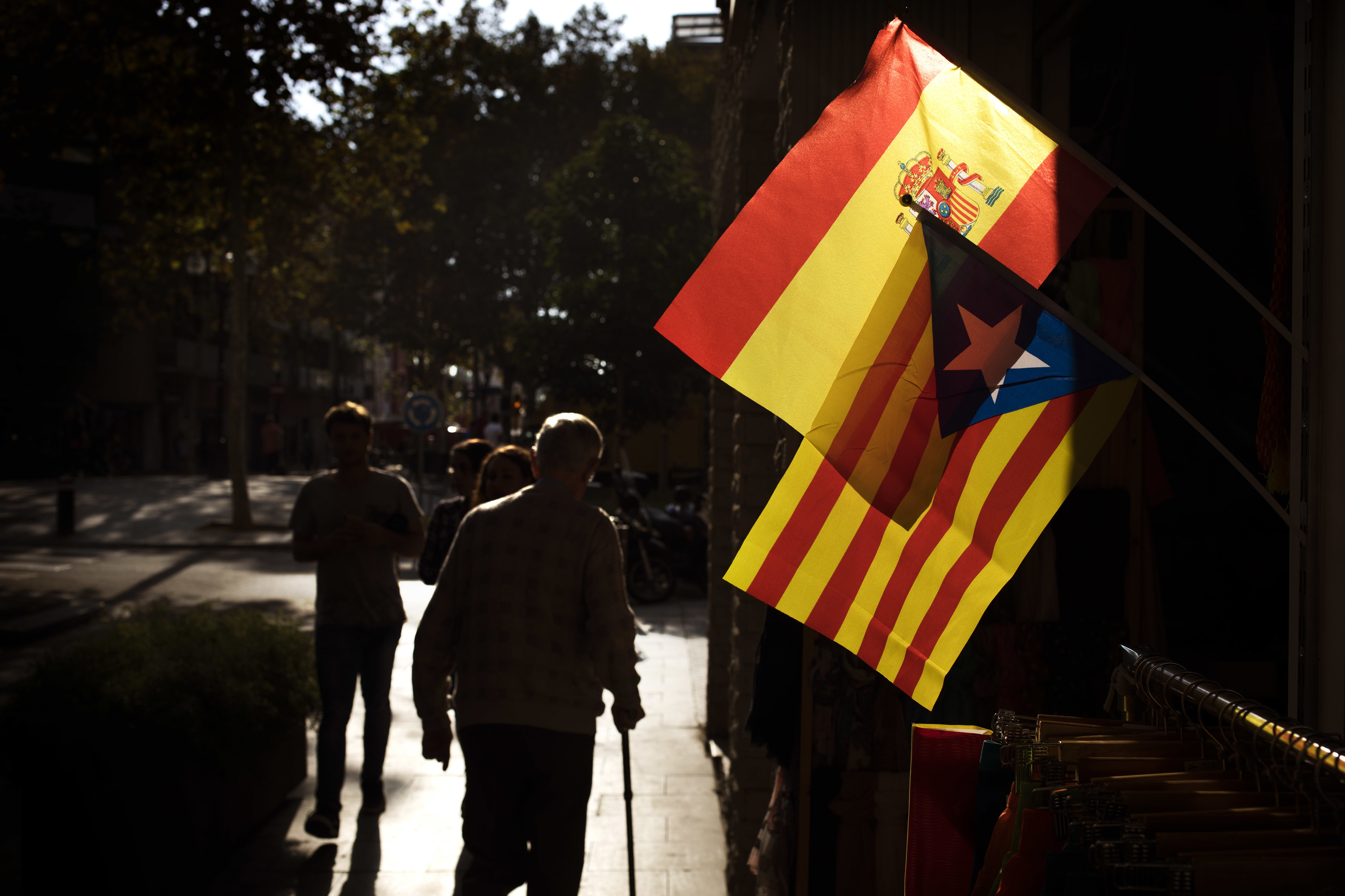 Spain celebrates national day amid Catalan secession crisis