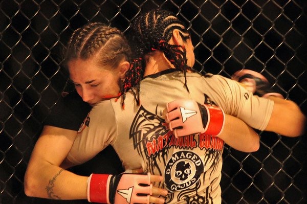 Utah woman becomes professional fighter after leaving abusive relationship