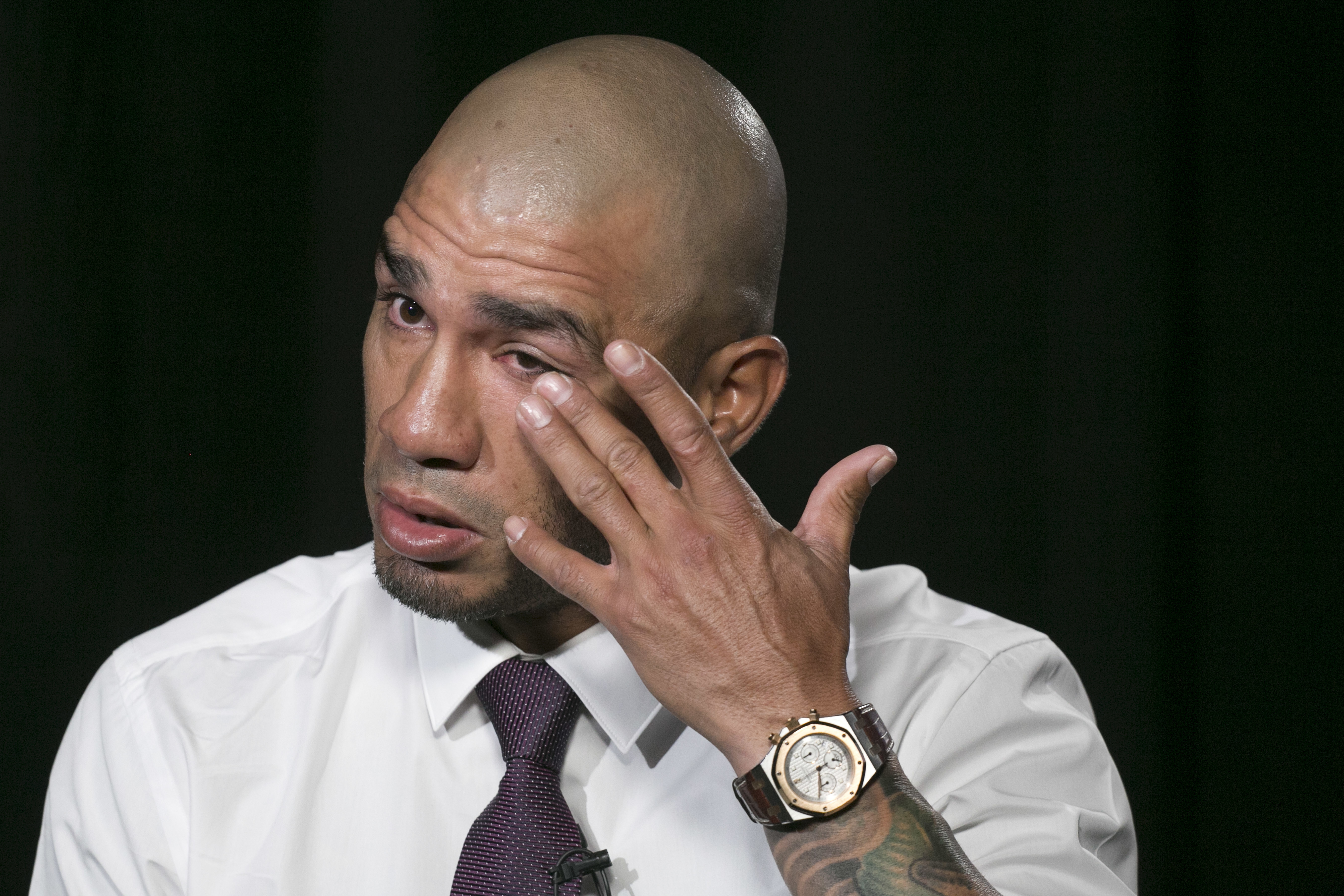 AP Interview: Cotto bids farewell to ring, embraces family