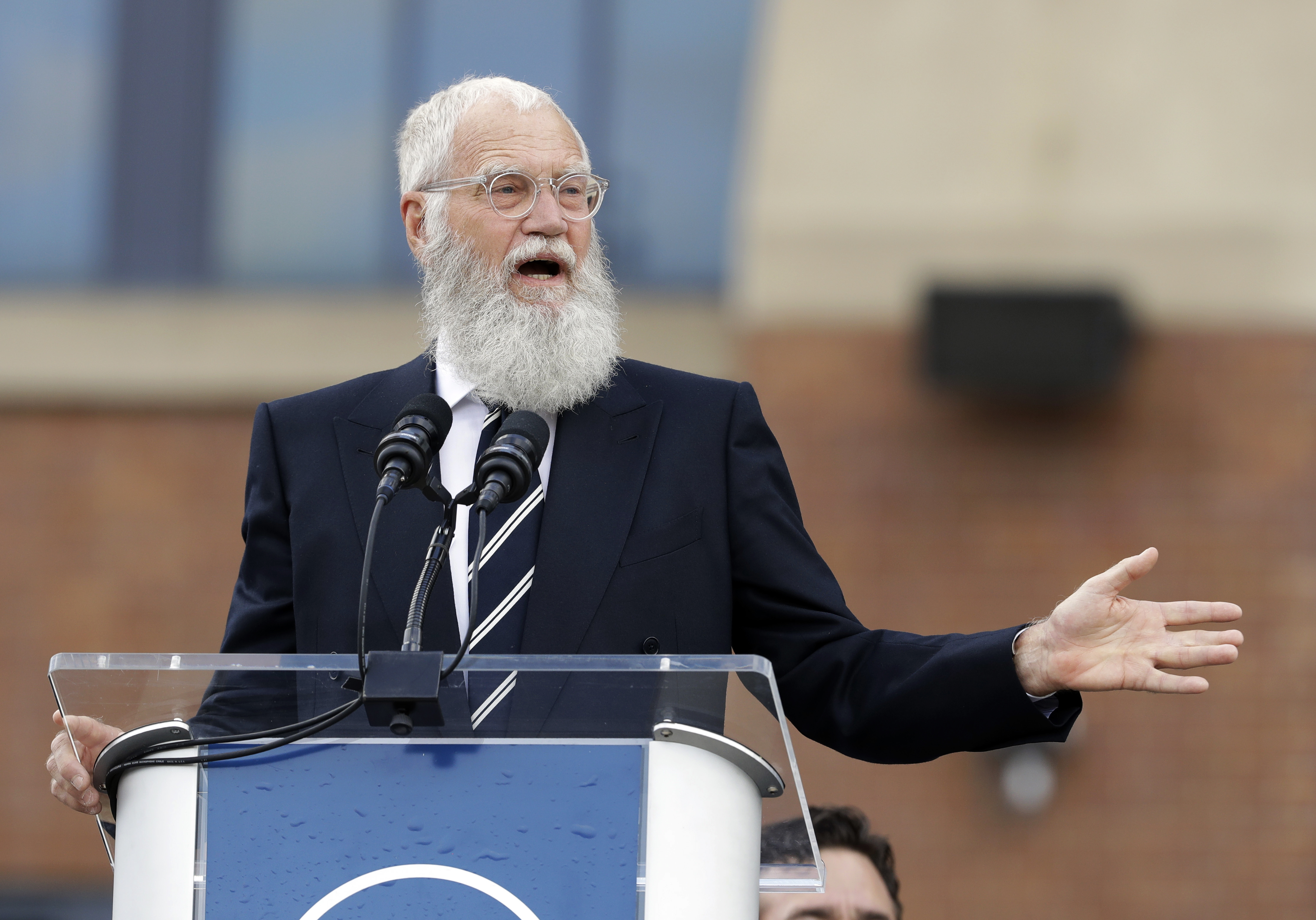 No joke: TV host Letterman honored with Mark Twain Prize